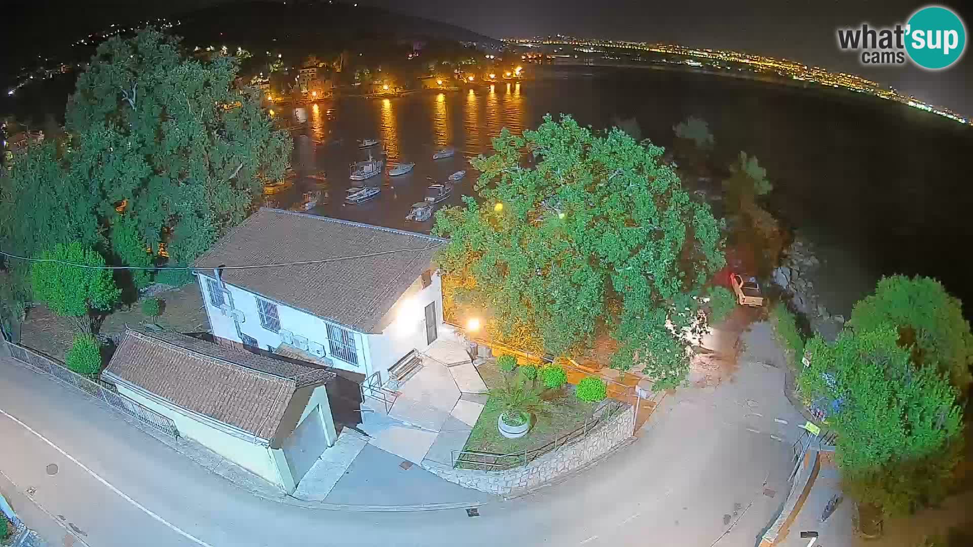Ika Harbor Webcam – LIVE View of the Harbor and Opatija Lights
