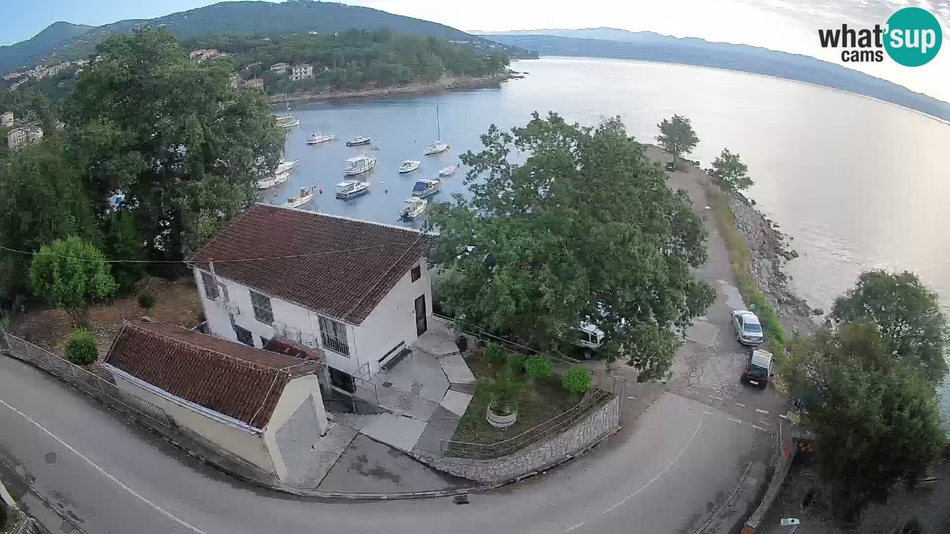 Ika Harbor Webcam – LIVE View of the Harbor and Opatija Lights