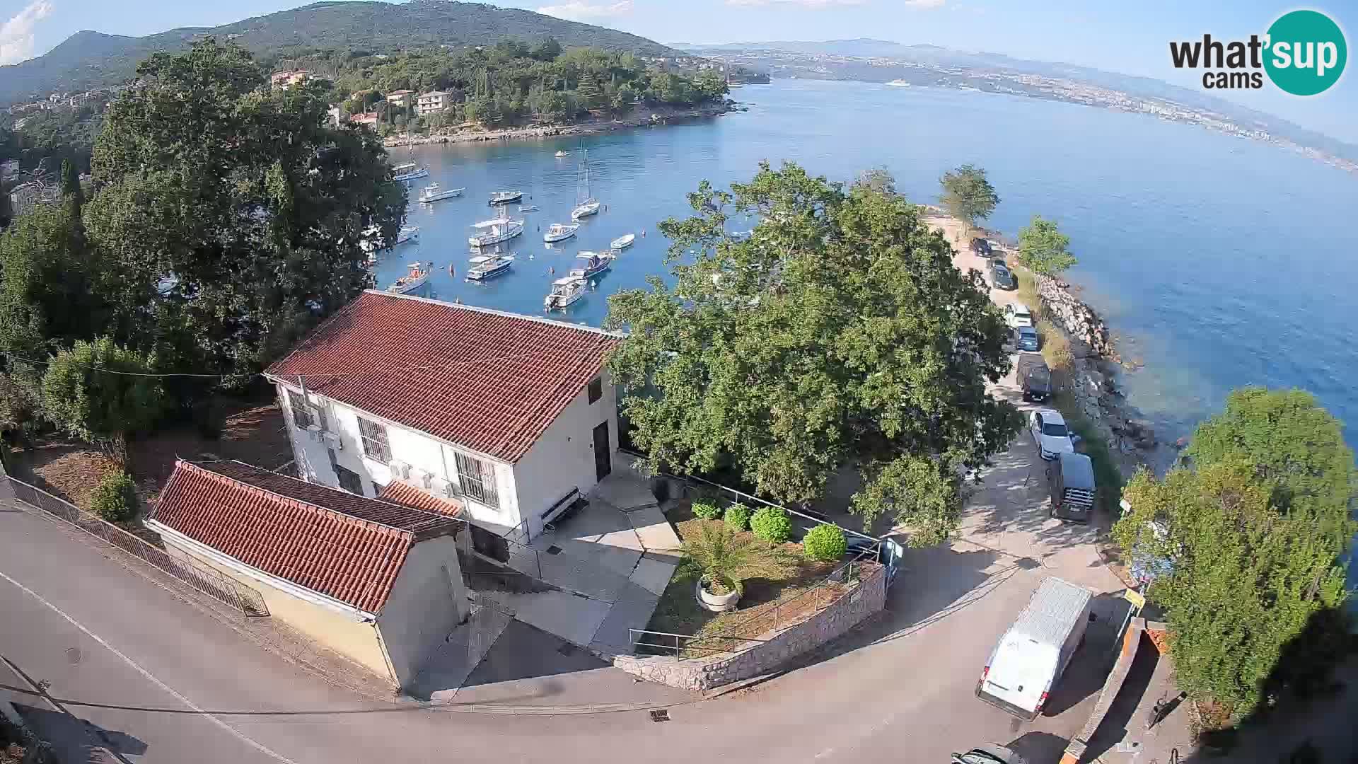 Ika Harbor Webcam – LIVE View of the Harbor and Opatija Lights