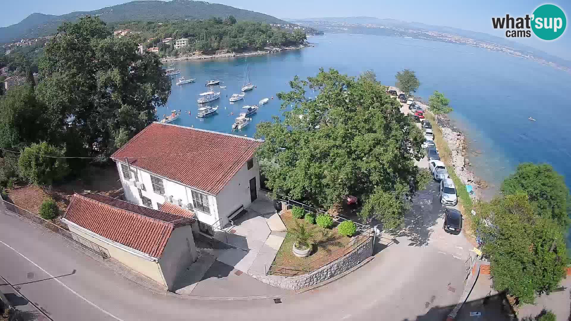 Web kamera luka Ika – Pogled uživo na luku i svjetla Opatije