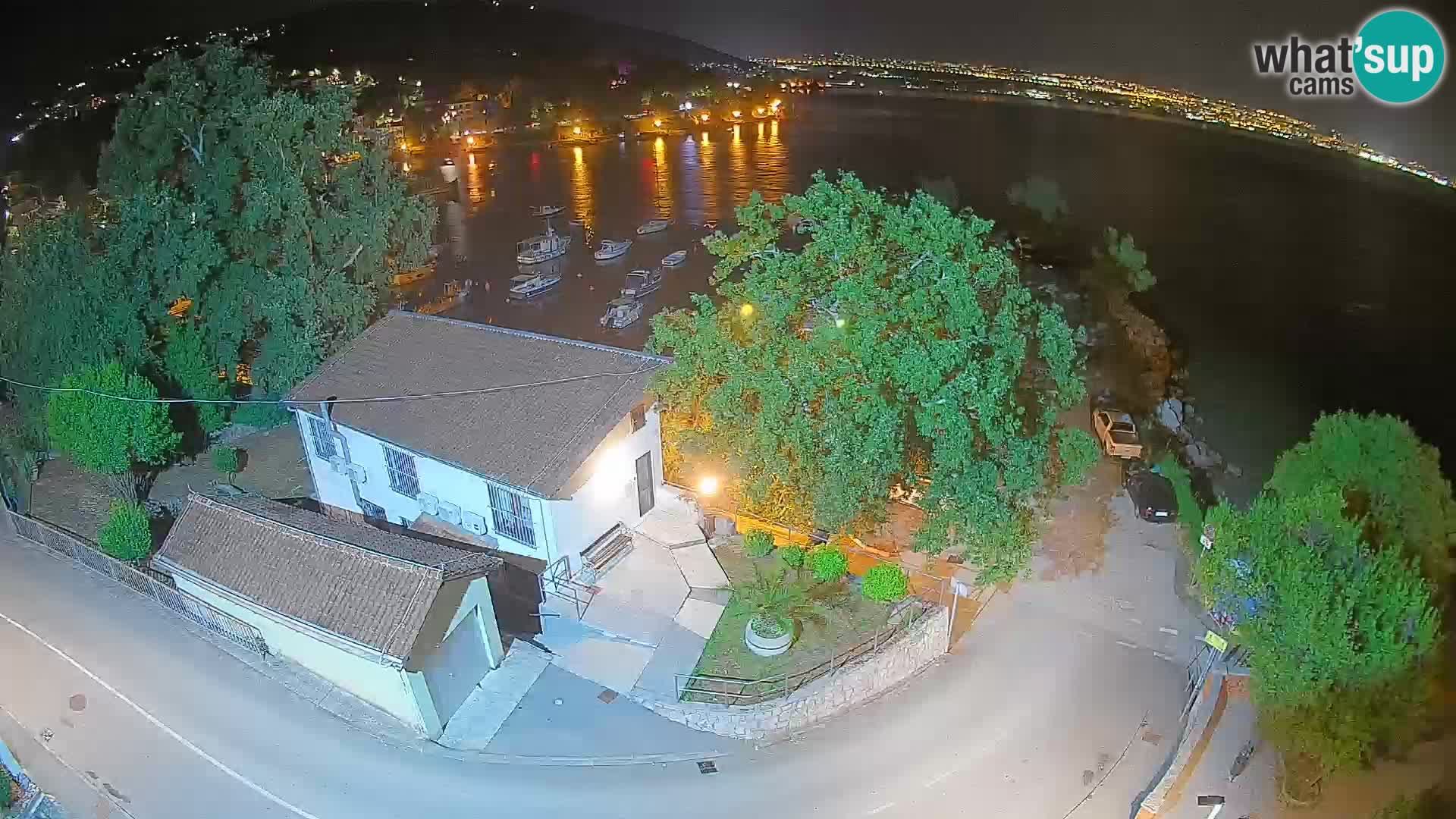 Ika Harbor Webcam – LIVE View of the Harbor and Opatija Lights