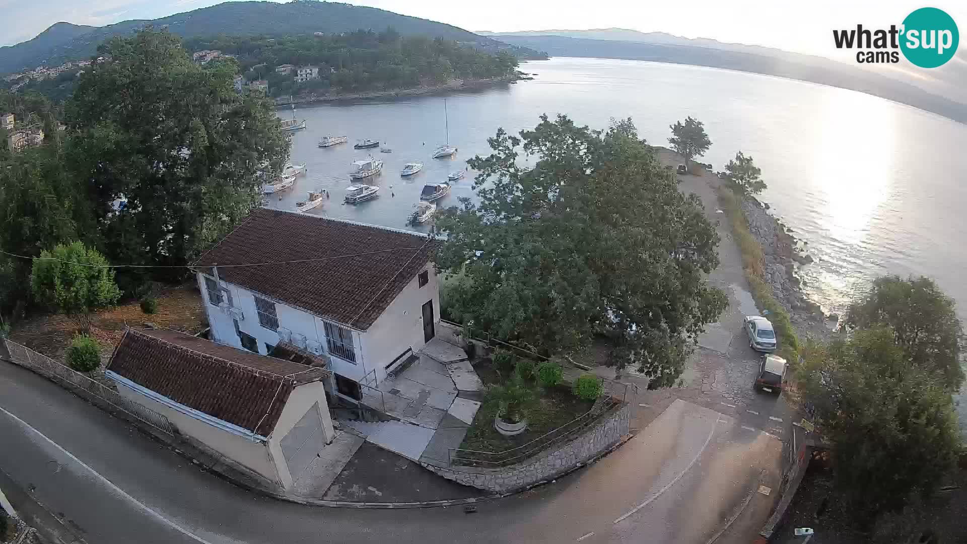 Ika Harbor Webcam – LIVE View of the Harbor and Opatija Lights