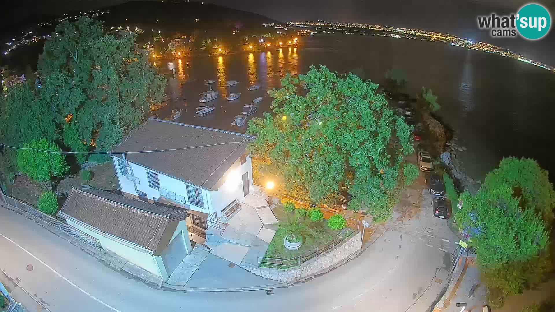 Ika Harbor Webcam – LIVE View of the Harbor and Opatija Lights