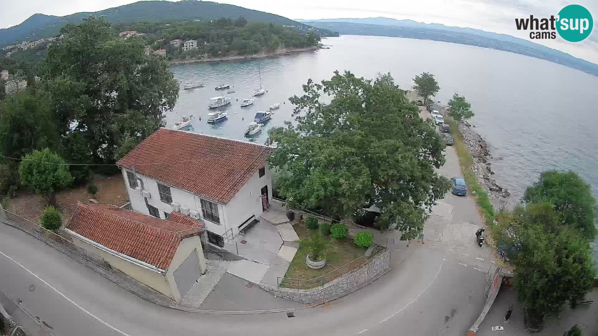 Ika Harbor Webcam – LIVE View of the Harbor and Opatija Lights