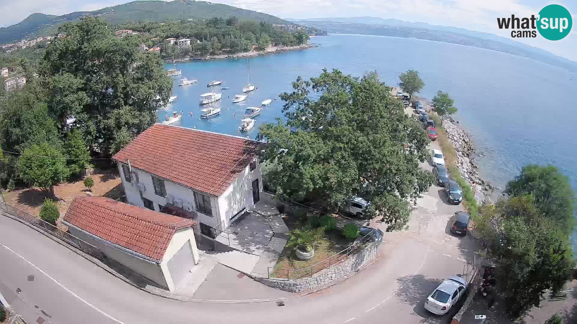Web kamera luka Ika – Pogled uživo na luku i svjetla Opatije