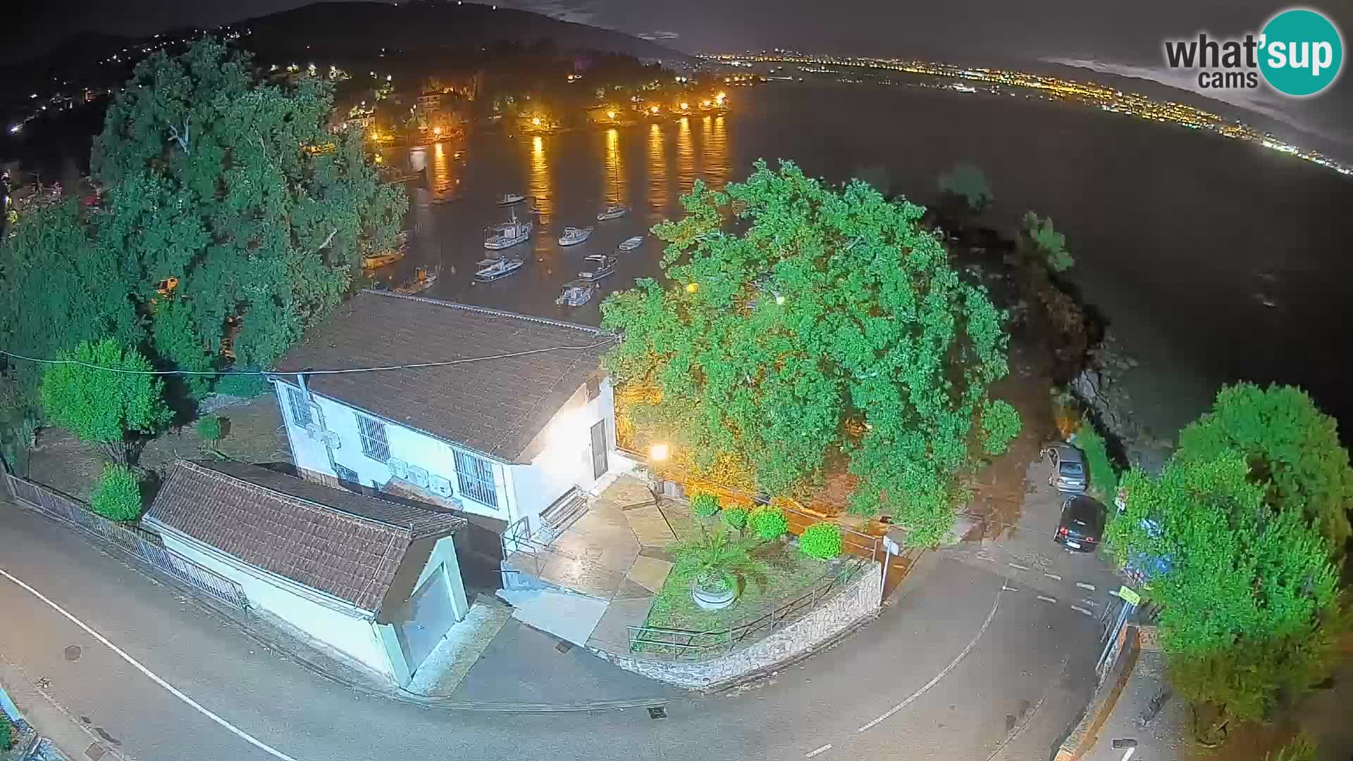 Ika Harbor Webcam – LIVE View of the Harbor and Opatija Lights
