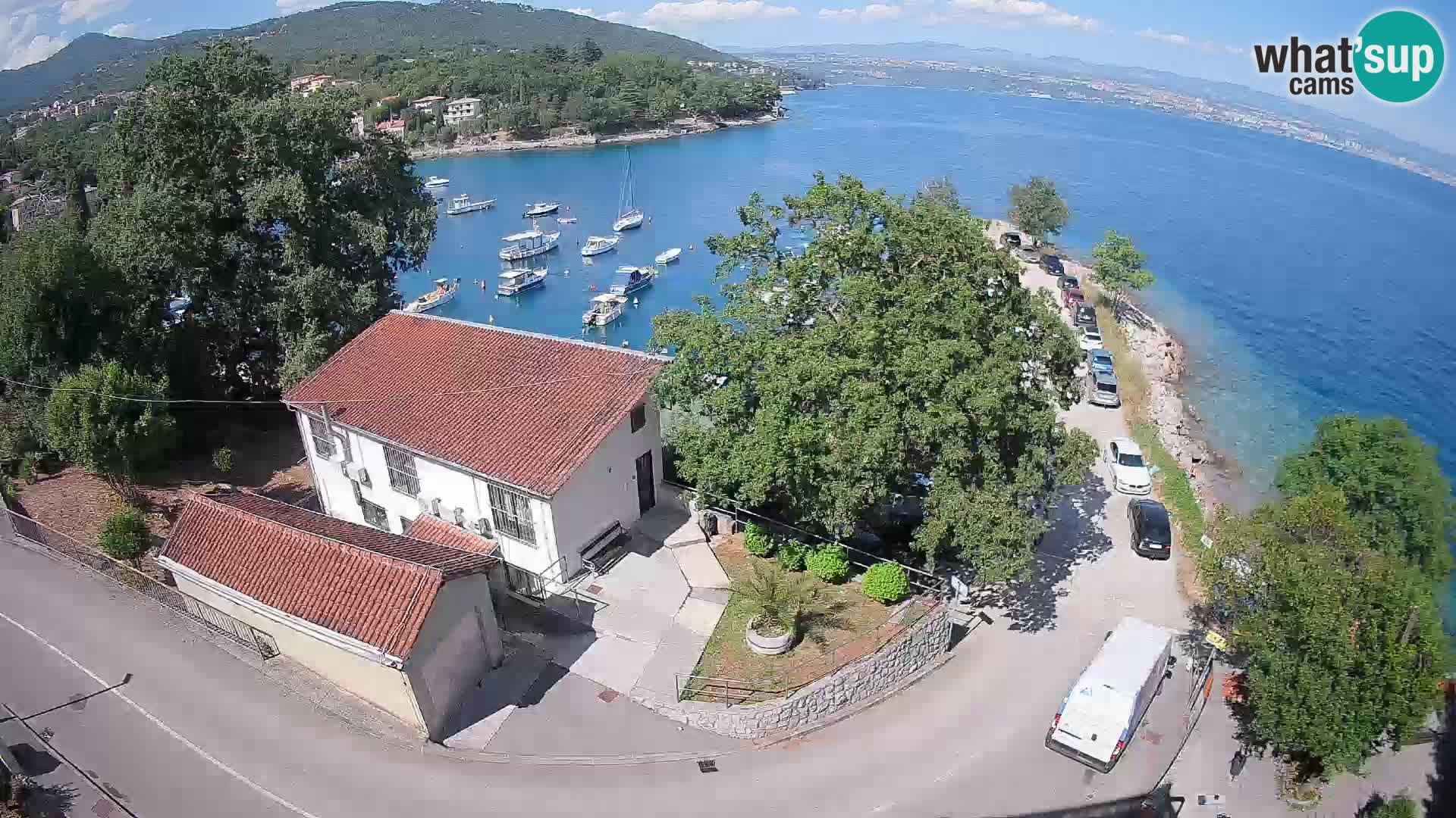 Ika Harbor Webcam – LIVE View of the Harbor and Opatija Lights