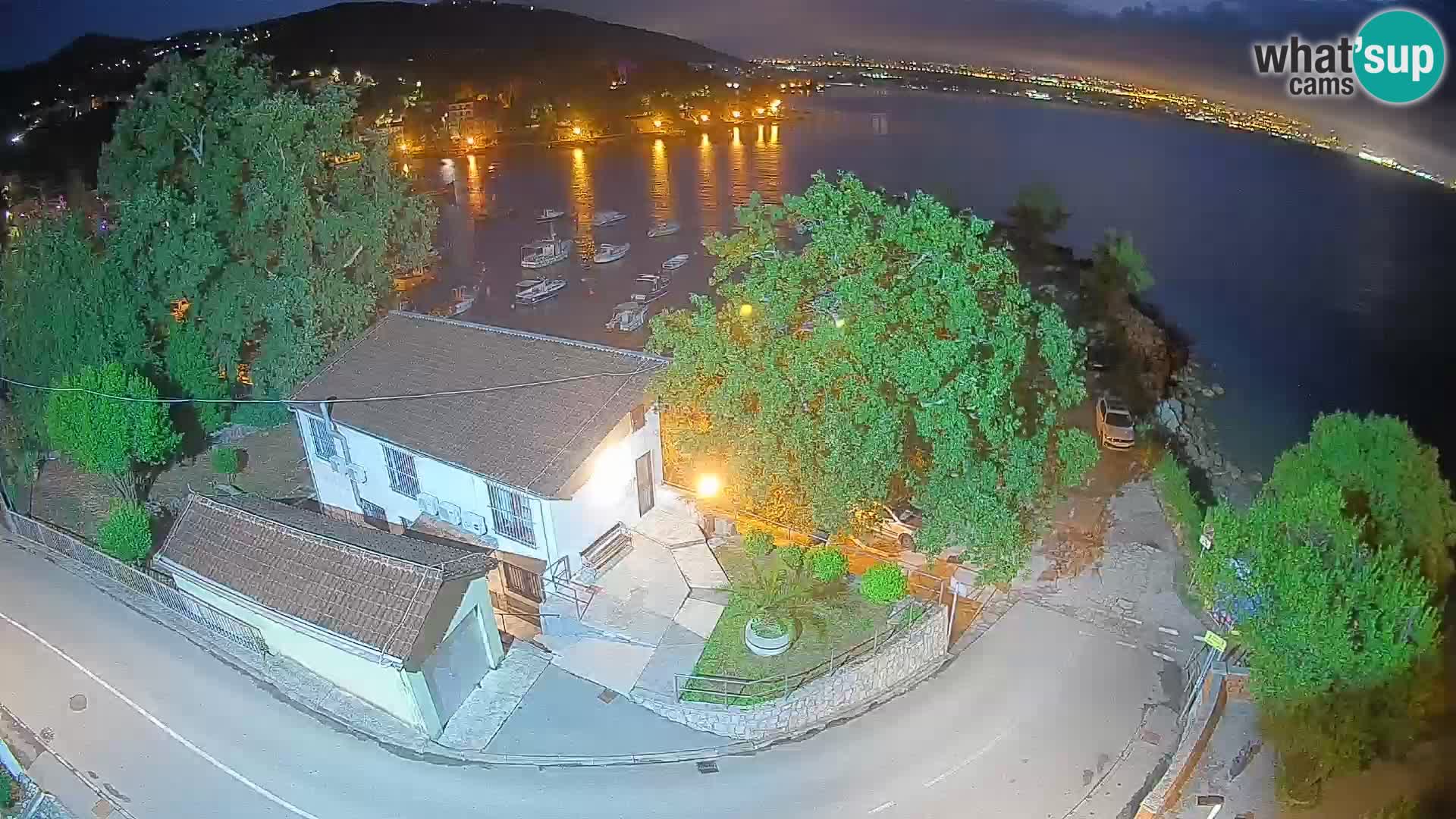 Ika Harbor Webcam – LIVE View of the Harbor and Opatija Lights