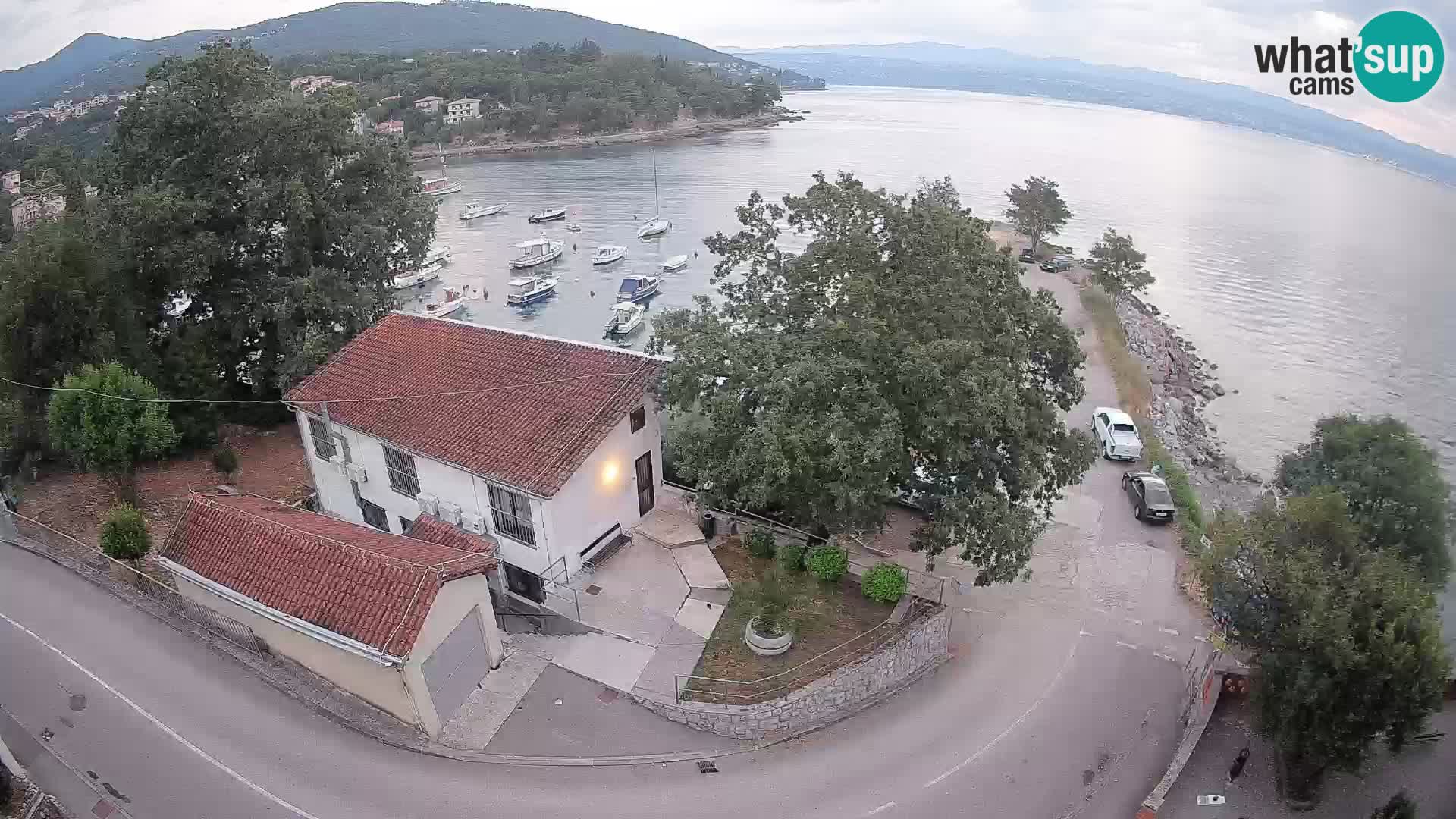 Ika Harbor Webcam – LIVE View of the Harbor and Opatija Lights