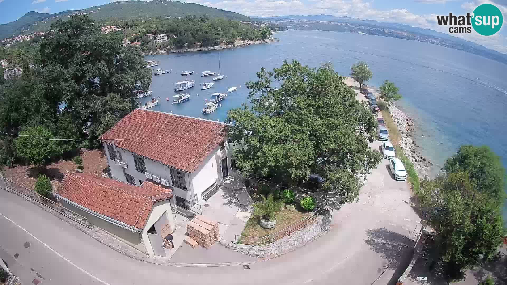 Ika Harbor Webcam – LIVE View of the Harbor and Opatija Lights