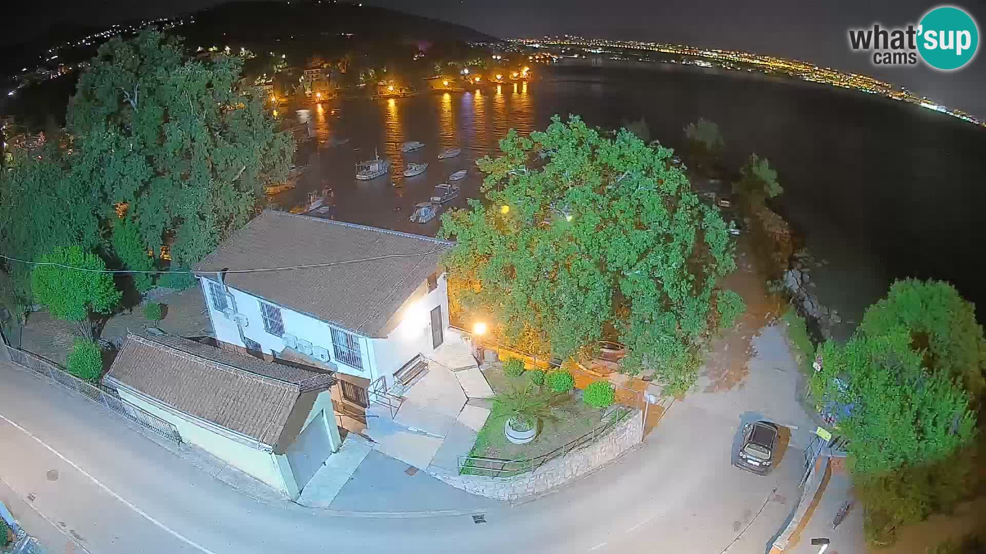 Ika Harbor Webcam – LIVE View of the Harbor and Opatija Lights