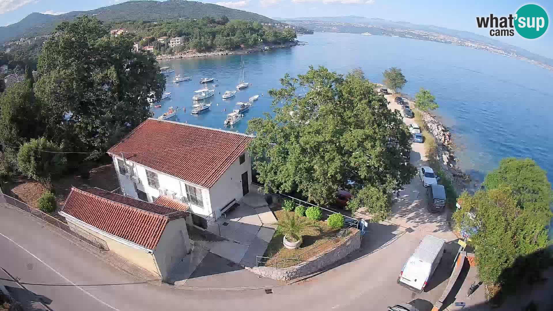 Ika Harbor Webcam – LIVE View of the Harbor and Opatija Lights