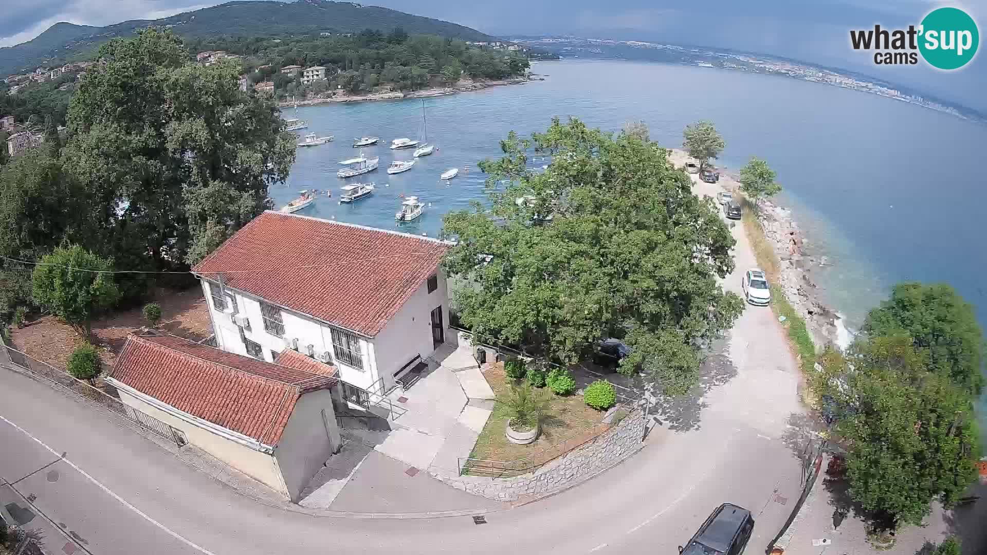 Ika Harbor Webcam – LIVE View of the Harbor and Opatija Lights