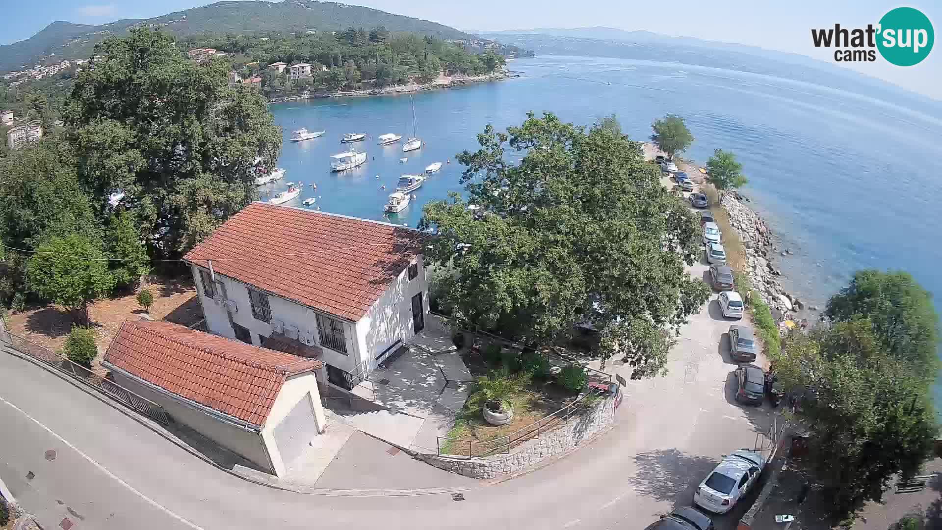 Web kamera luka Ika – Pogled uživo na luku i svjetla Opatije