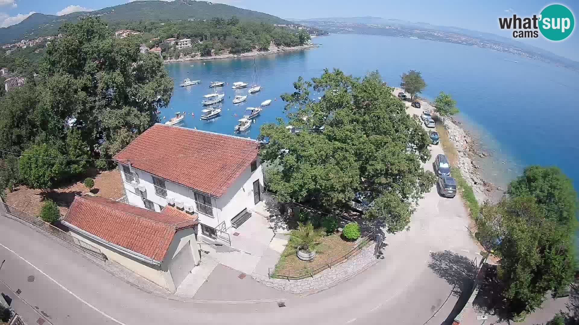 Ika Harbor Webcam – LIVE View of the Harbor and Opatija Lights