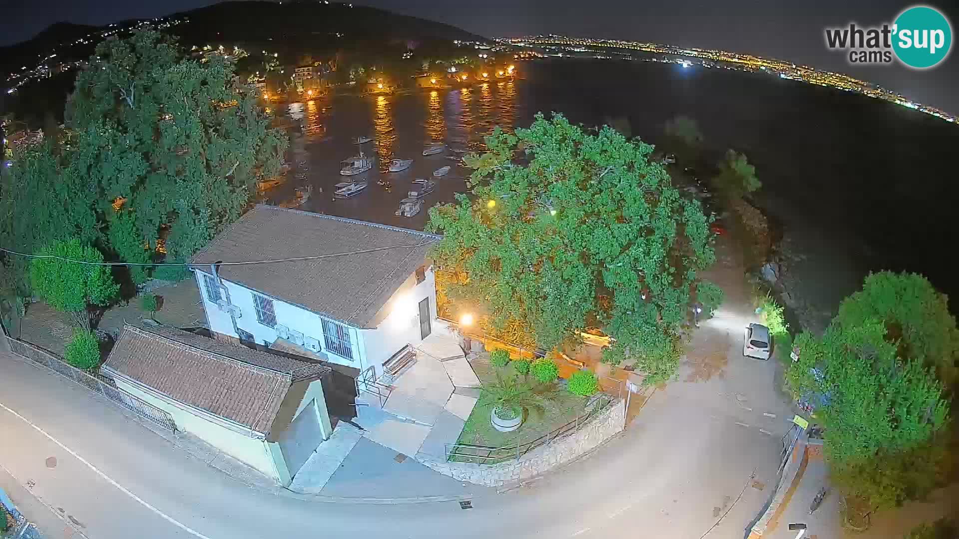 Ika Harbor Webcam – LIVE View of the Harbor and Opatija Lights