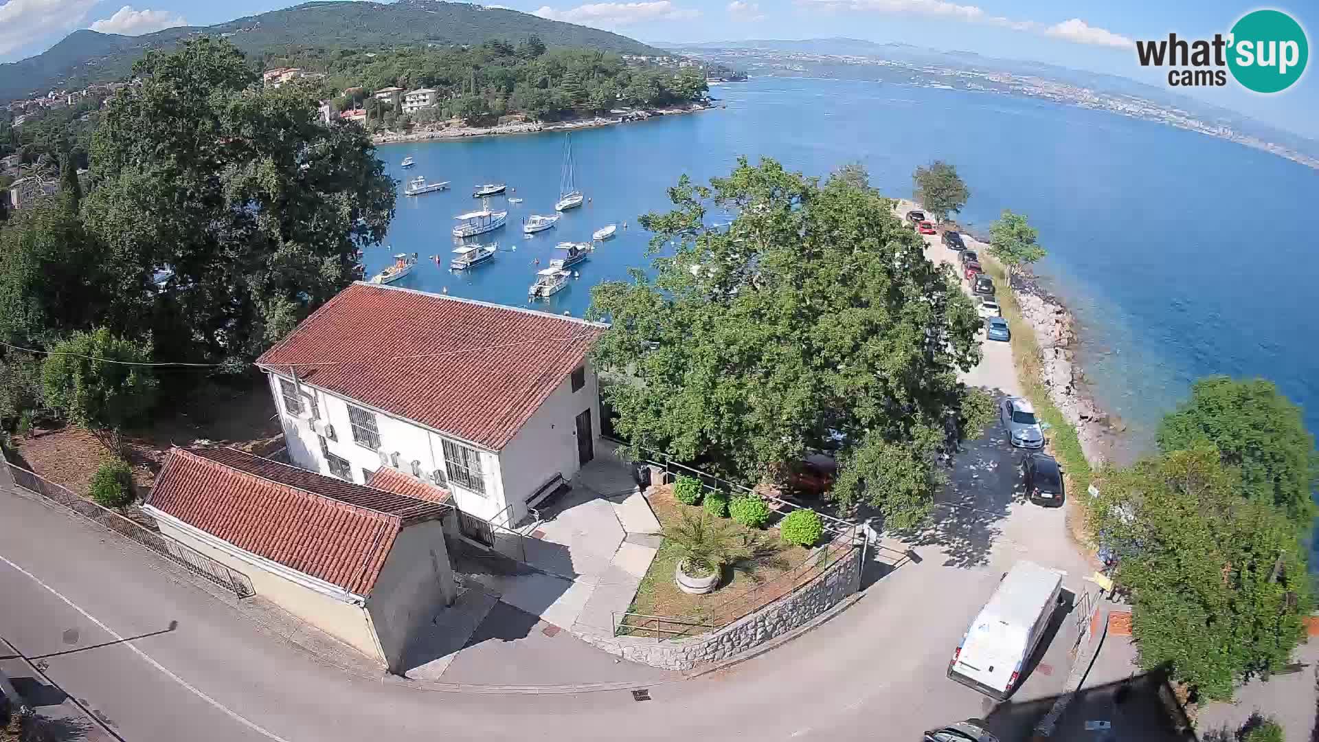 Ika Harbor Webcam – LIVE View of the Harbor and Opatija Lights