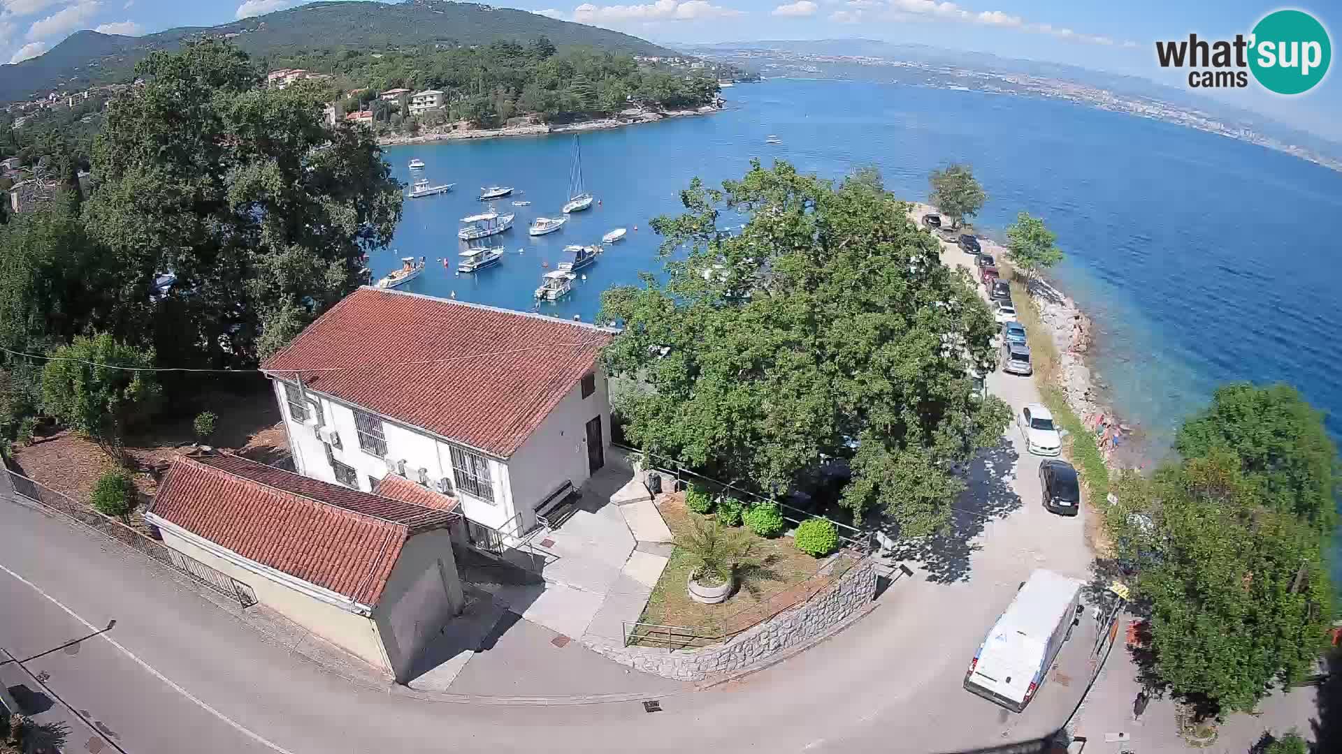 Ika Harbor Webcam – LIVE View of the Harbor and Opatija Lights