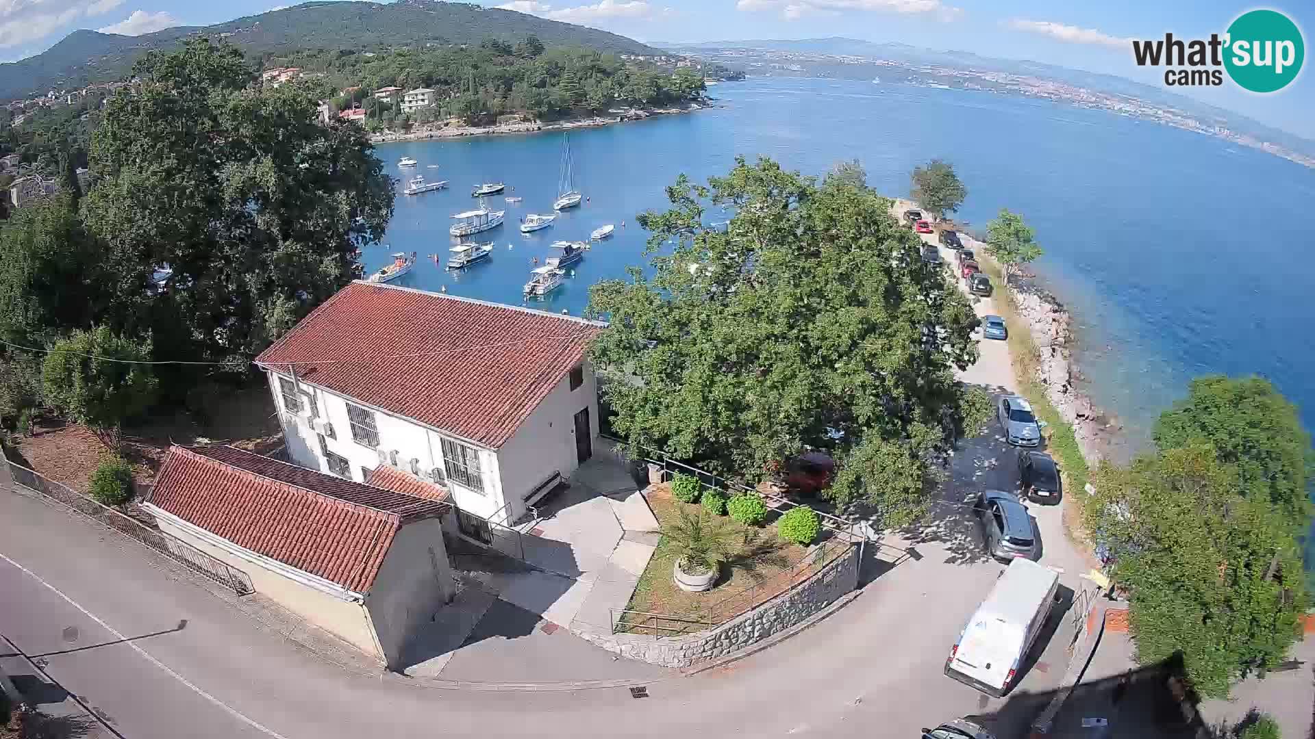 Ika Harbor Webcam – LIVE View of the Harbor and Opatija Lights