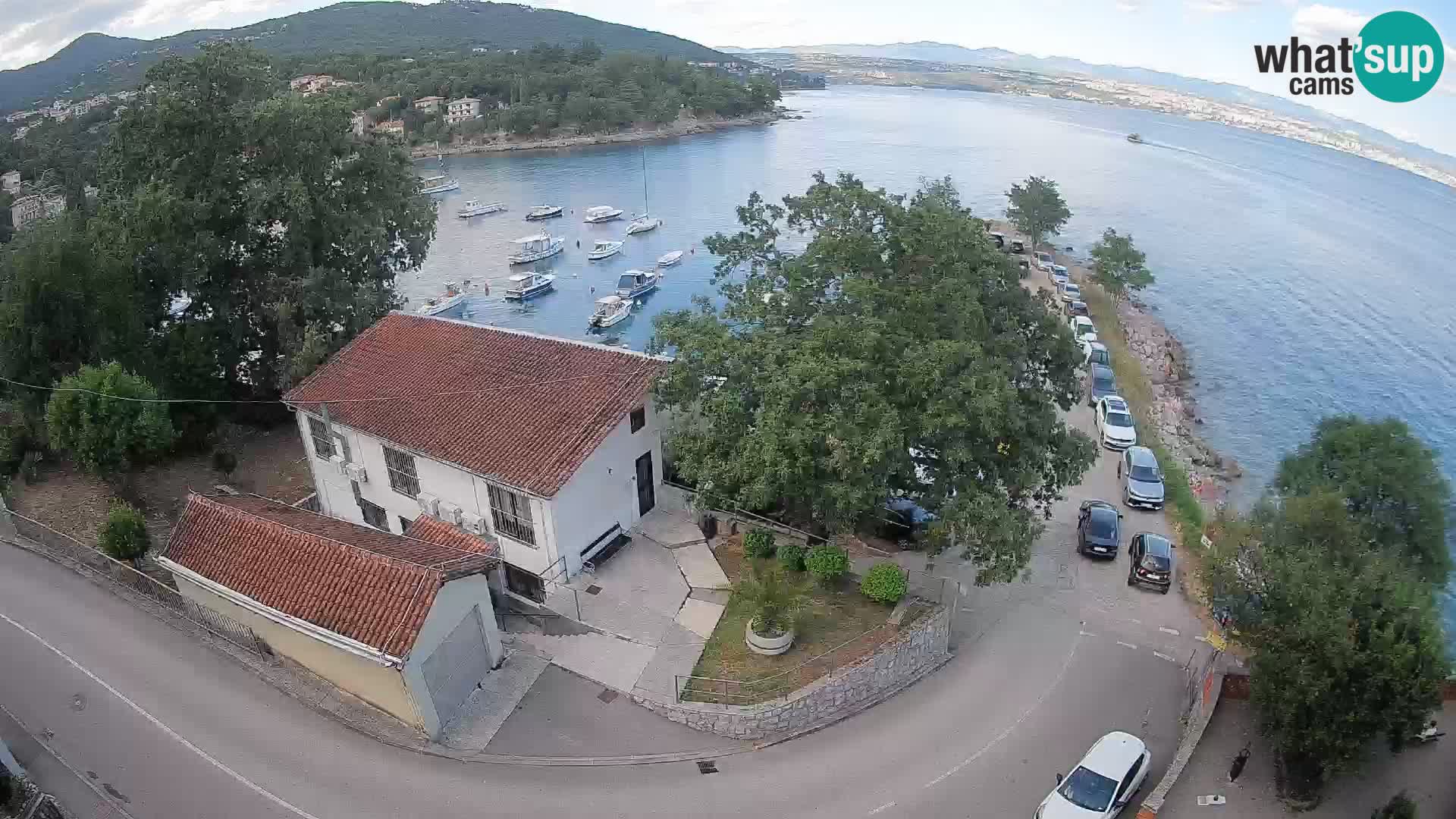 Ika Harbor Webcam – LIVE View of the Harbor and Opatija Lights