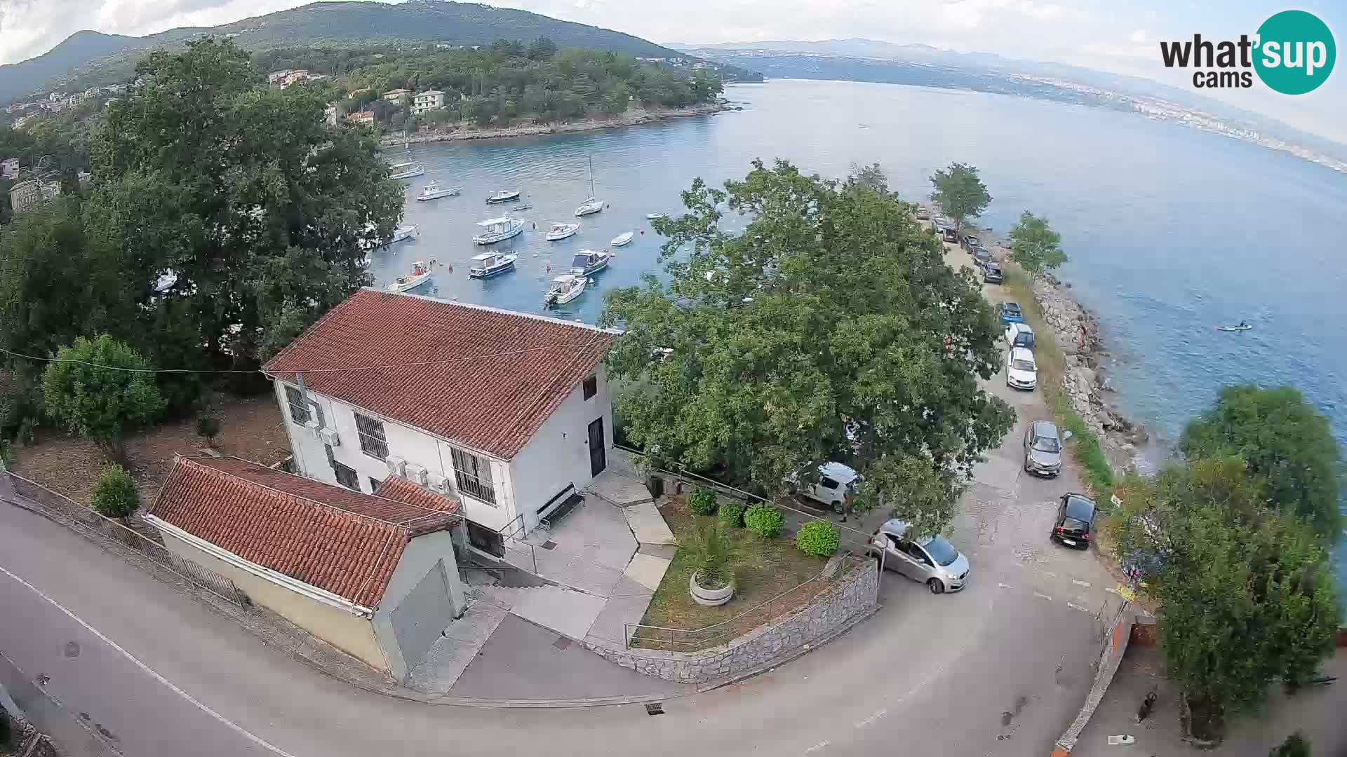 Ika Harbor Webcam – LIVE View of the Harbor and Opatija Lights