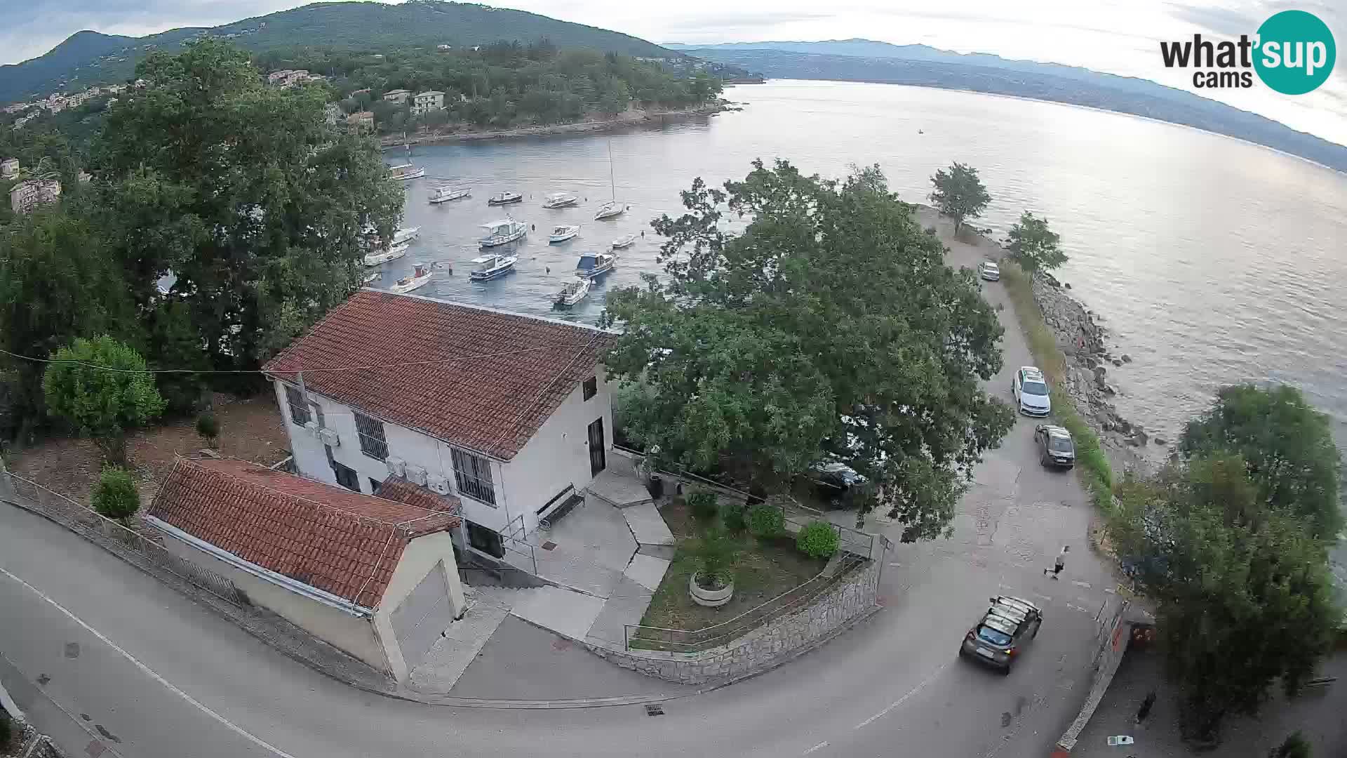 Ika Harbor Webcam – LIVE View of the Harbor and Opatija Lights