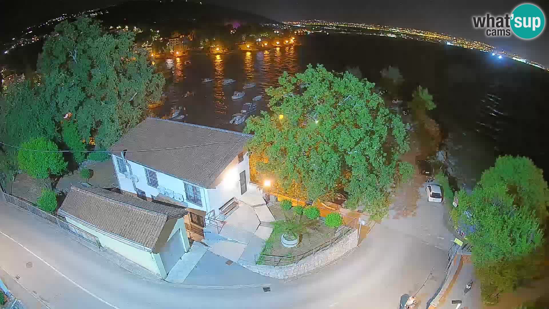 Ika Harbor Webcam – LIVE View of the Harbor and Opatija Lights