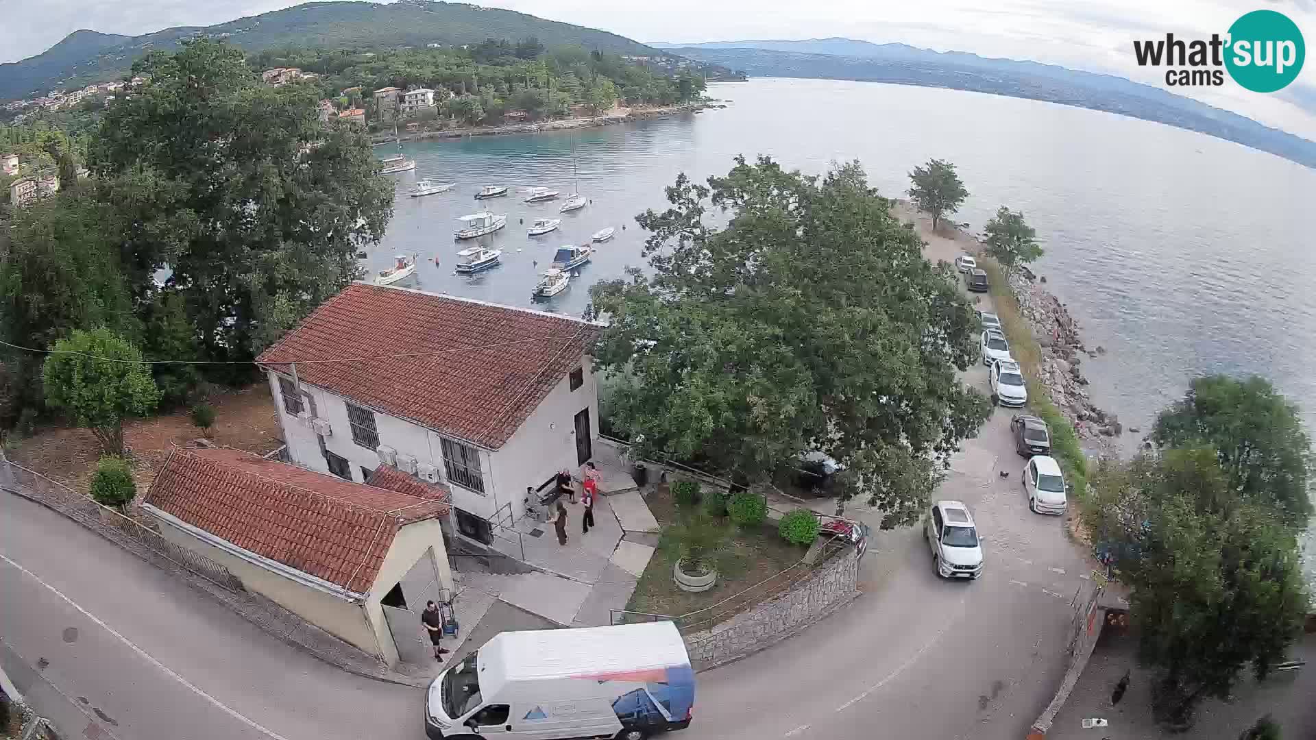 Ika Harbor Webcam – LIVE View of the Harbor and Opatija Lights