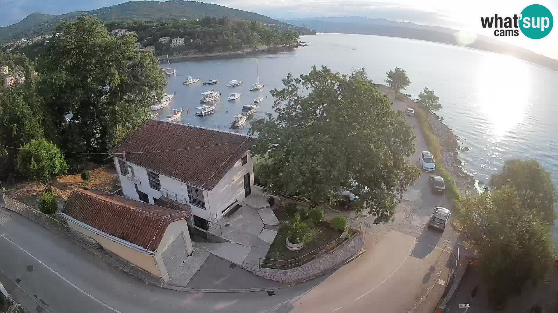 Ika Harbor Webcam – LIVE View of the Harbor and Opatija Lights