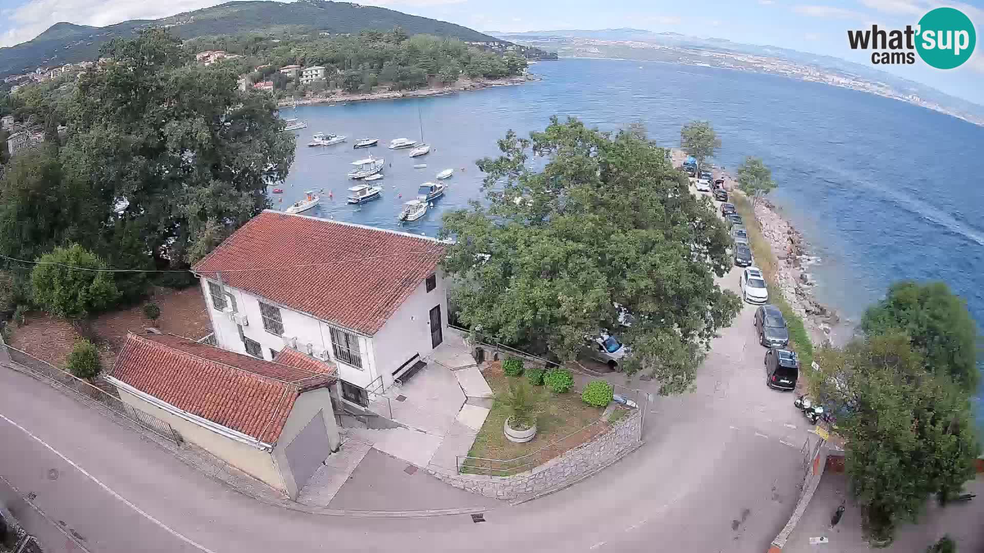 Ika Harbor Webcam – LIVE View of the Harbor and Opatija Lights