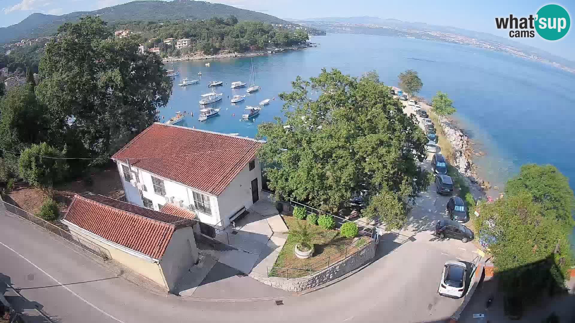 Ika Harbor Webcam – LIVE View of the Harbor and Opatija Lights
