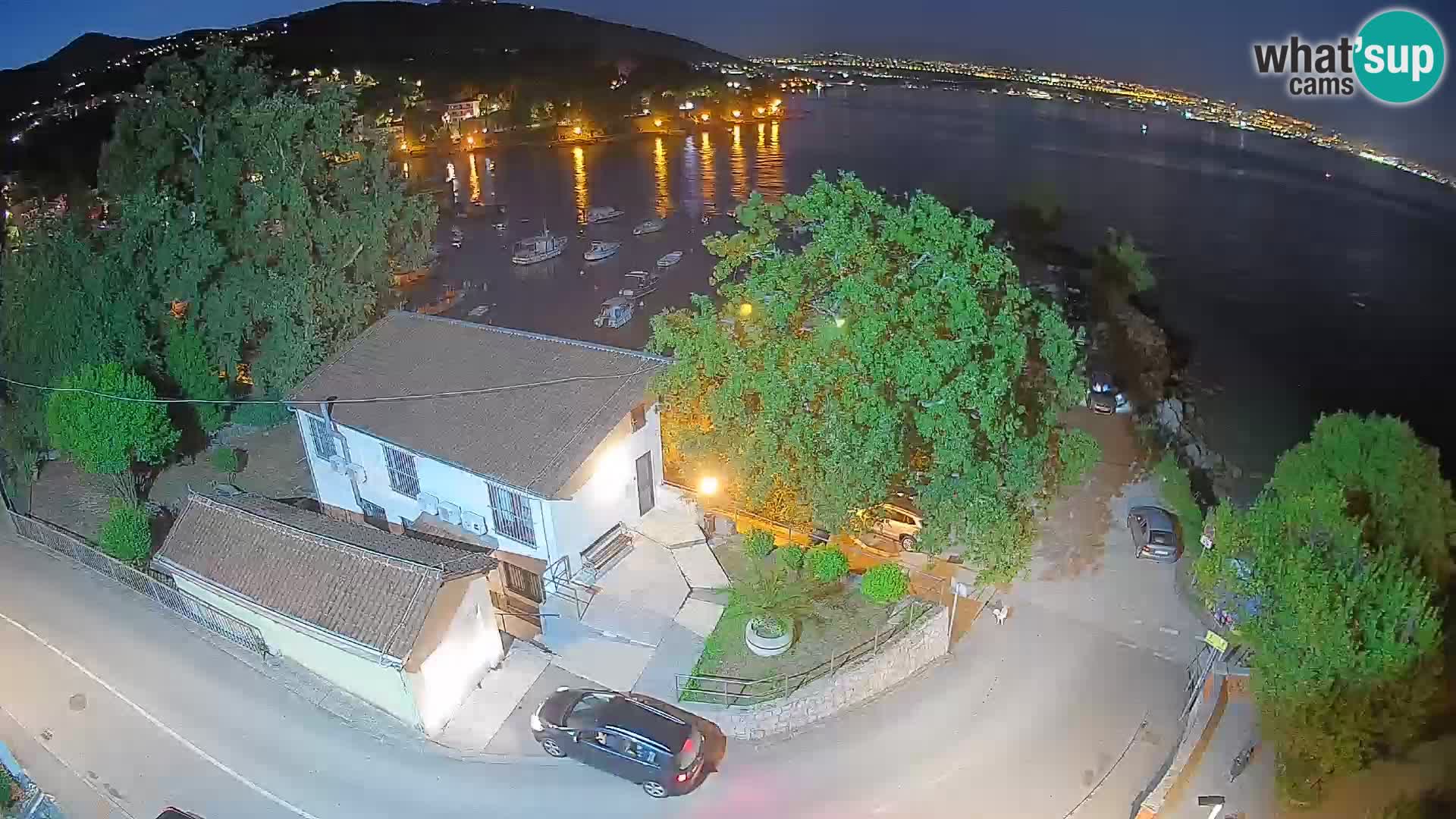 Ika Harbor Webcam – LIVE View of the Harbor and Opatija Lights