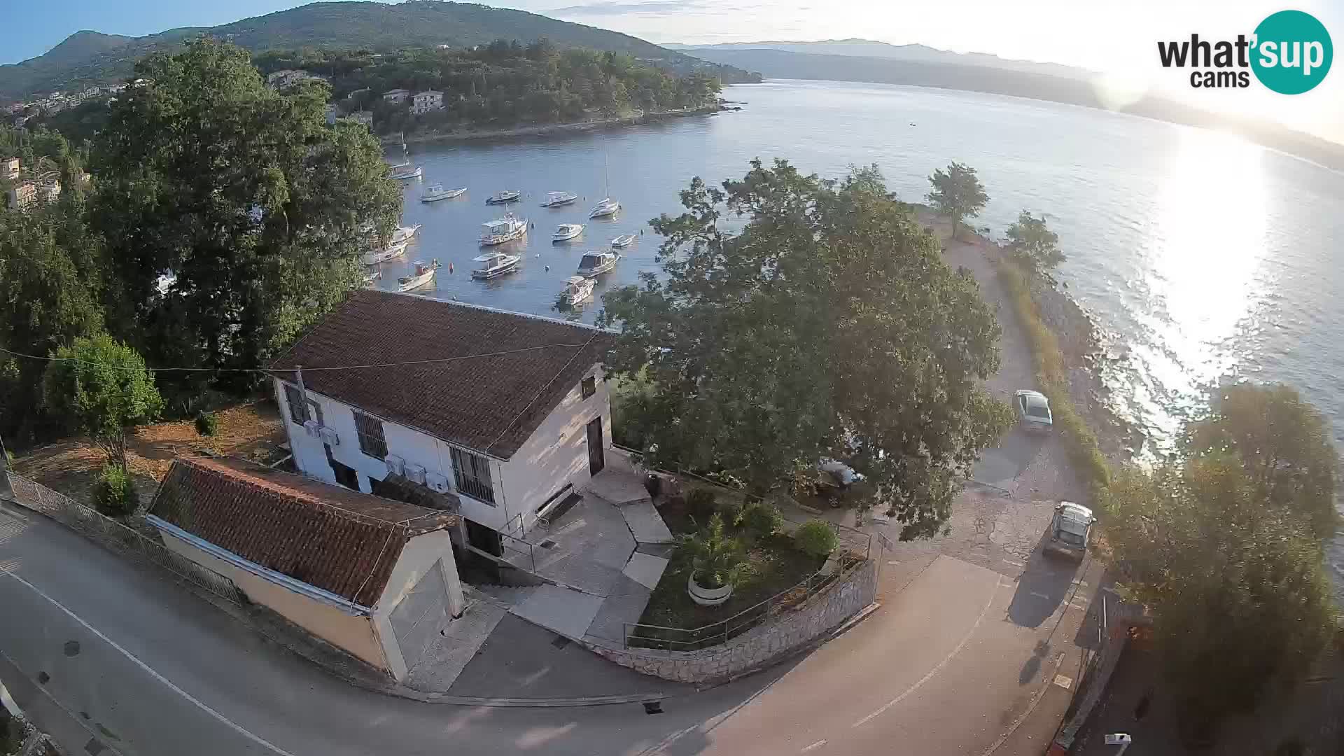 Ika Harbor Webcam – LIVE View of the Harbor and Opatija Lights