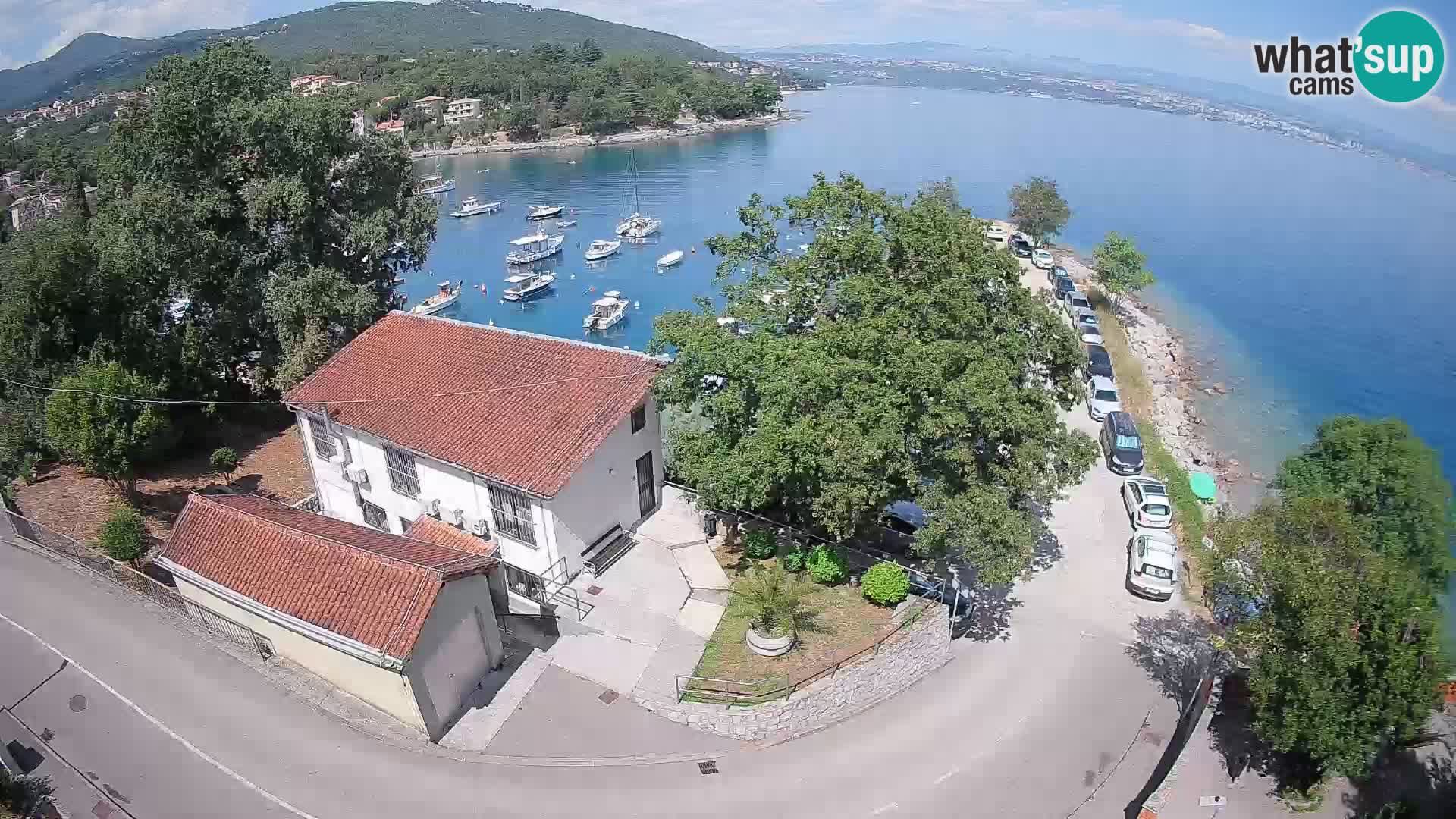 Ika Harbor Webcam – LIVE View of the Harbor and Opatija Lights