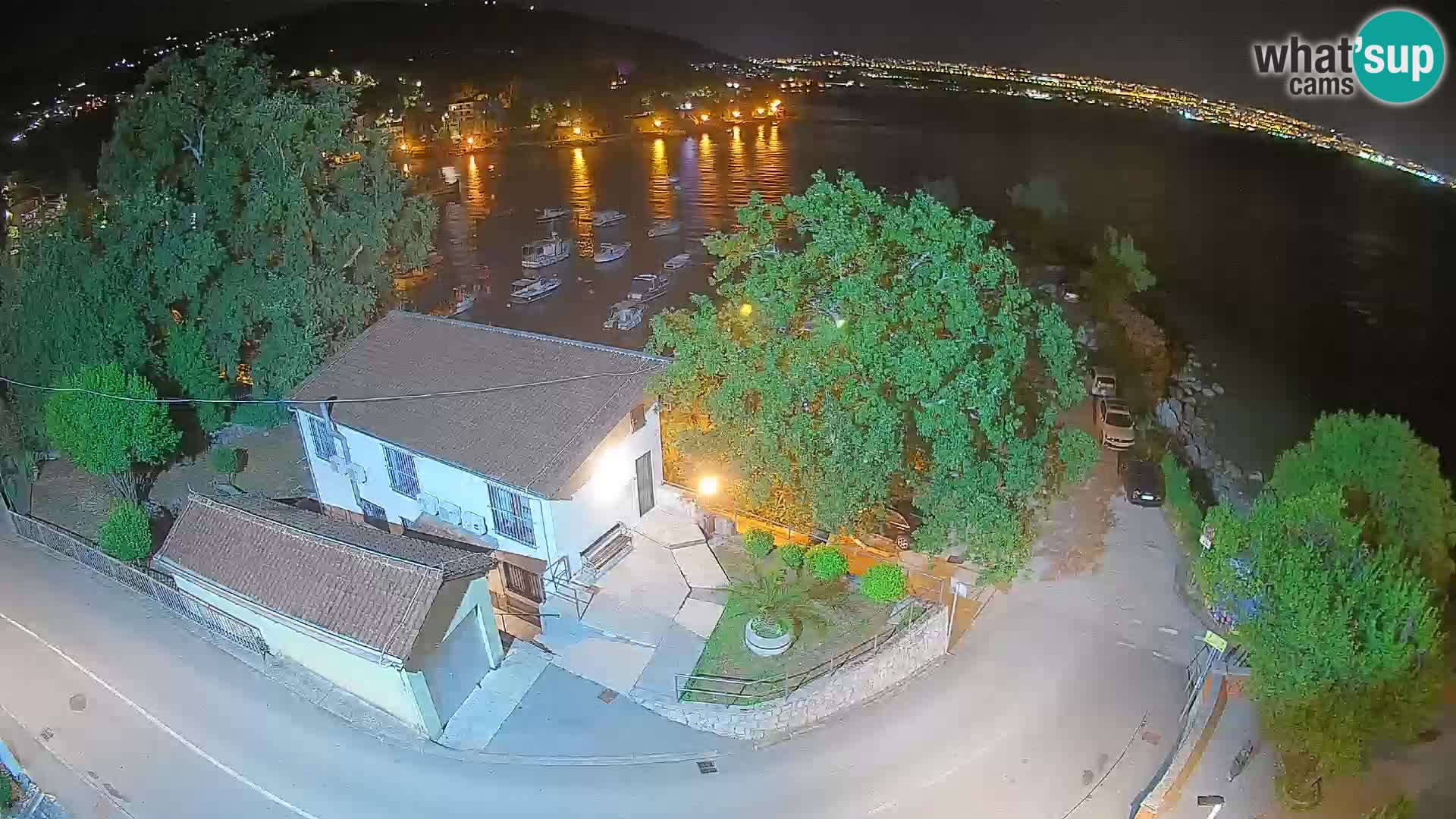 Ika Harbor Webcam – LIVE View of the Harbor and Opatija Lights