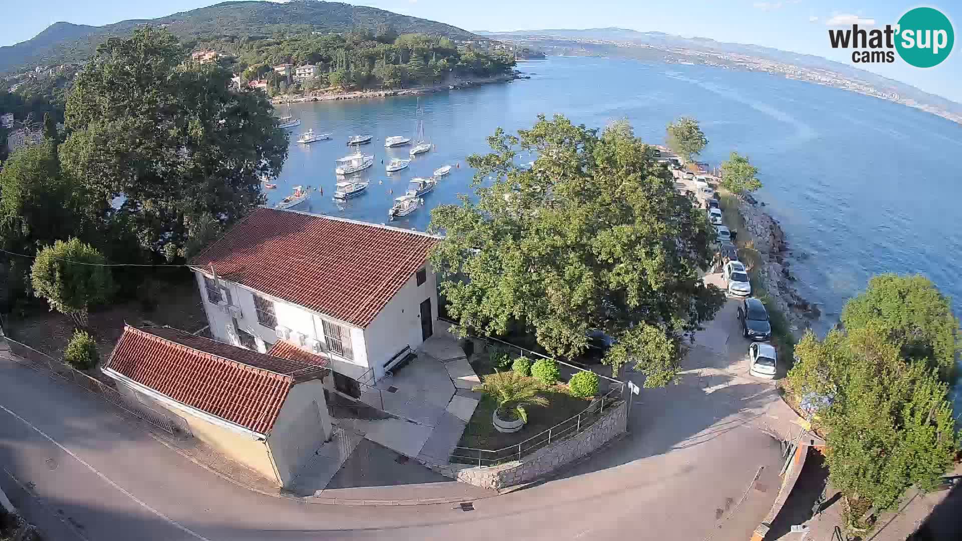 Ika Harbor Webcam – LIVE View of the Harbor and Opatija Lights