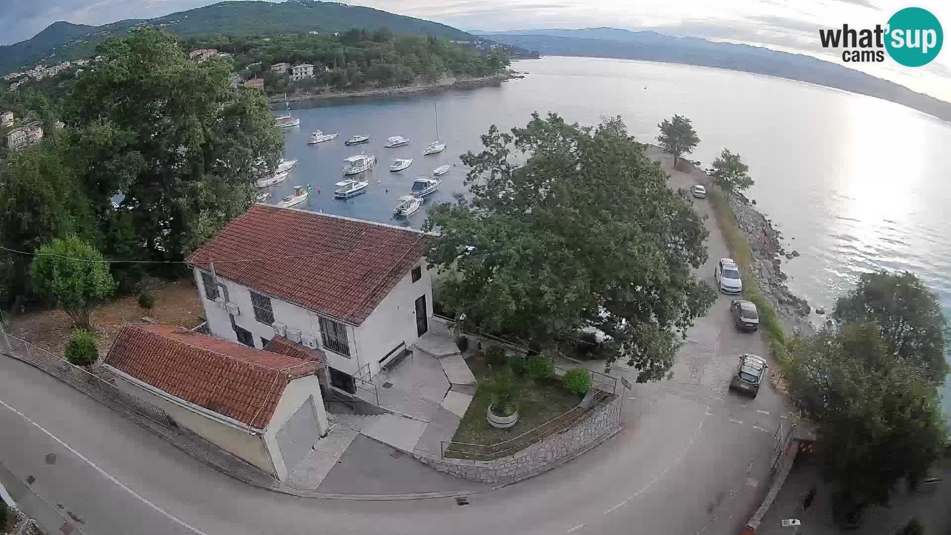 Ika Harbor Webcam – LIVE View of the Harbor and Opatija Lights