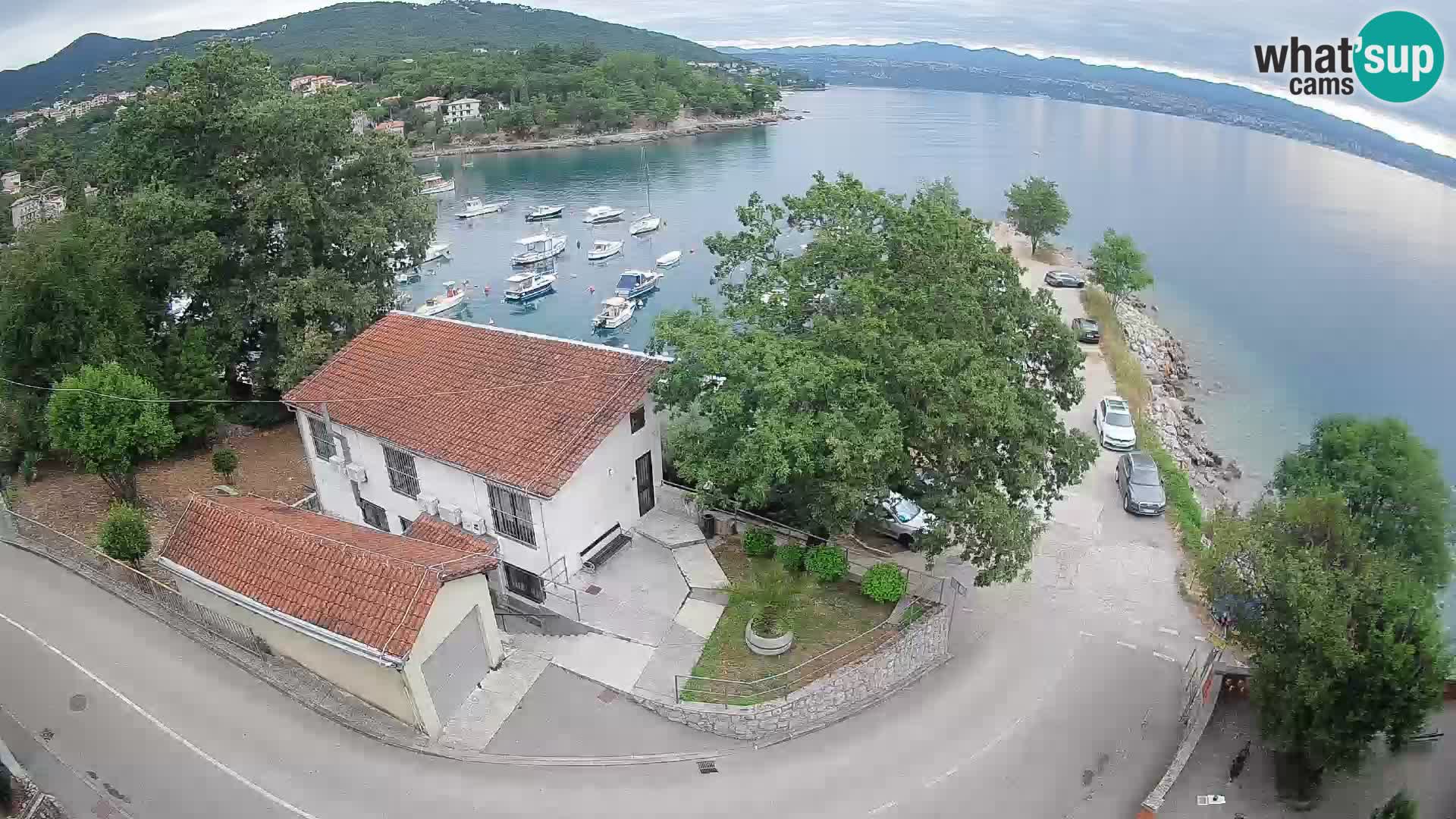 Ika Harbor Webcam – LIVE View of the Harbor and Opatija Lights