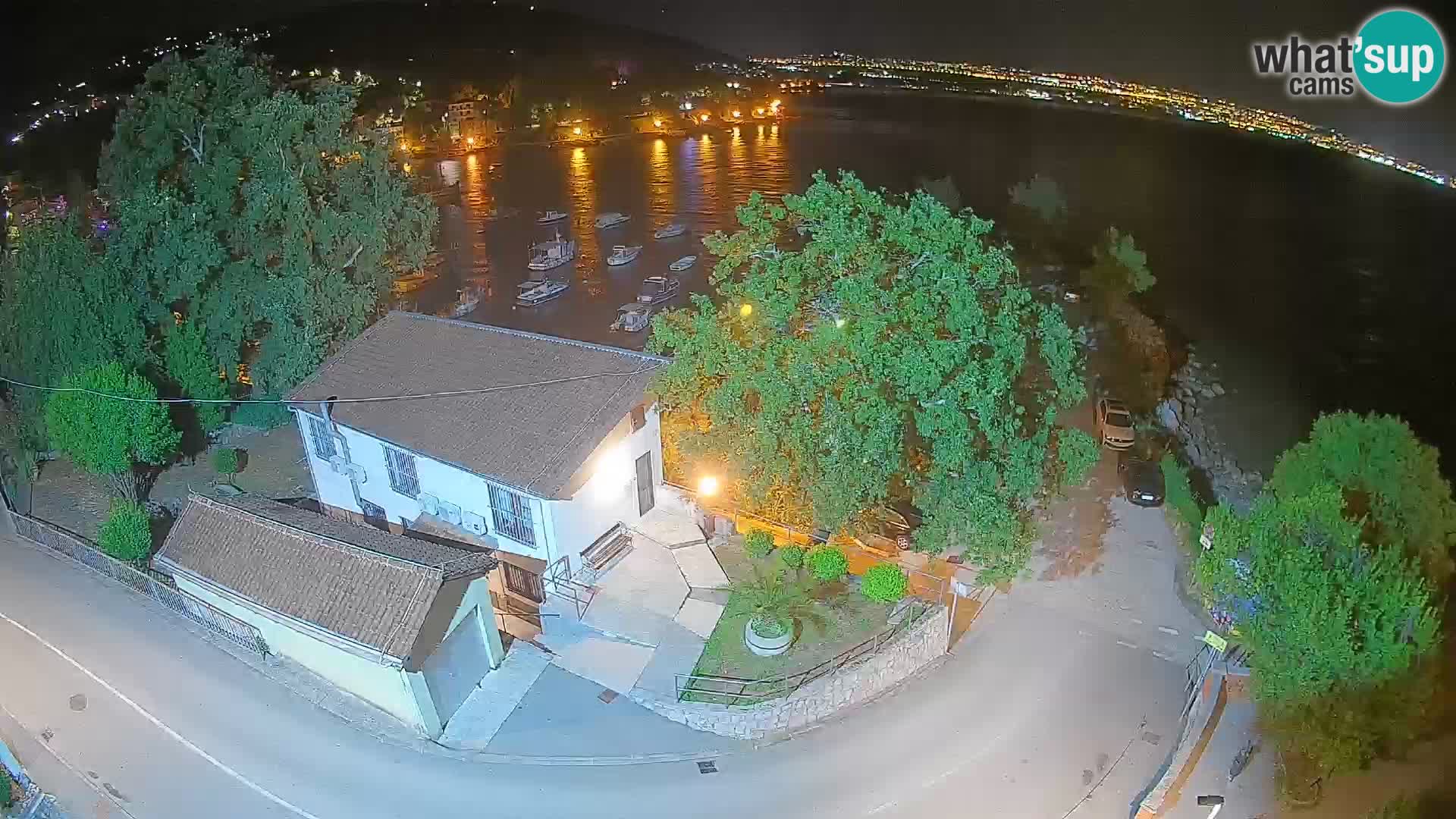 Ika Harbor Webcam – LIVE View of the Harbor and Opatija Lights