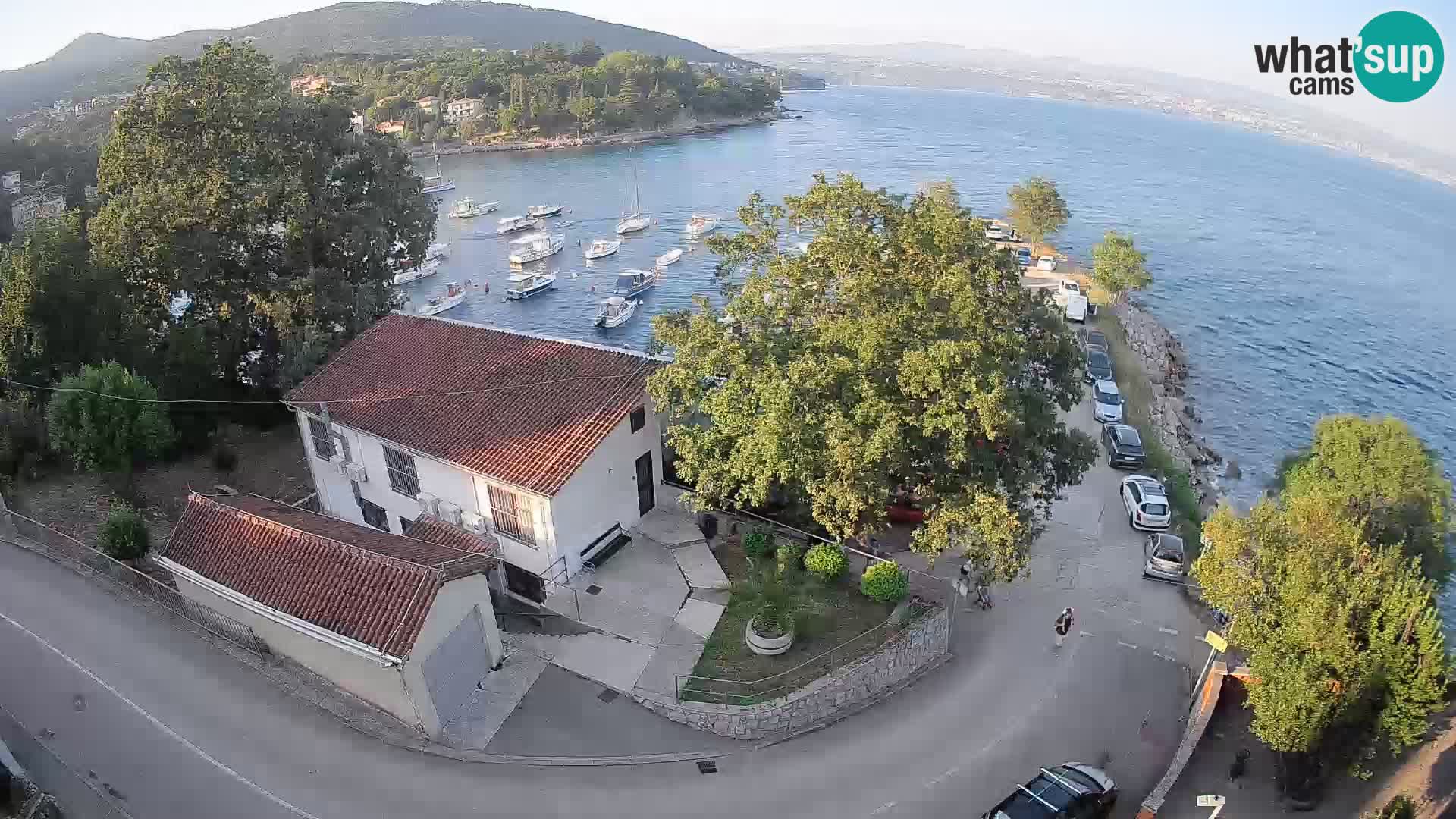 Ika Harbor Webcam – LIVE View of the Harbor and Opatija Lights