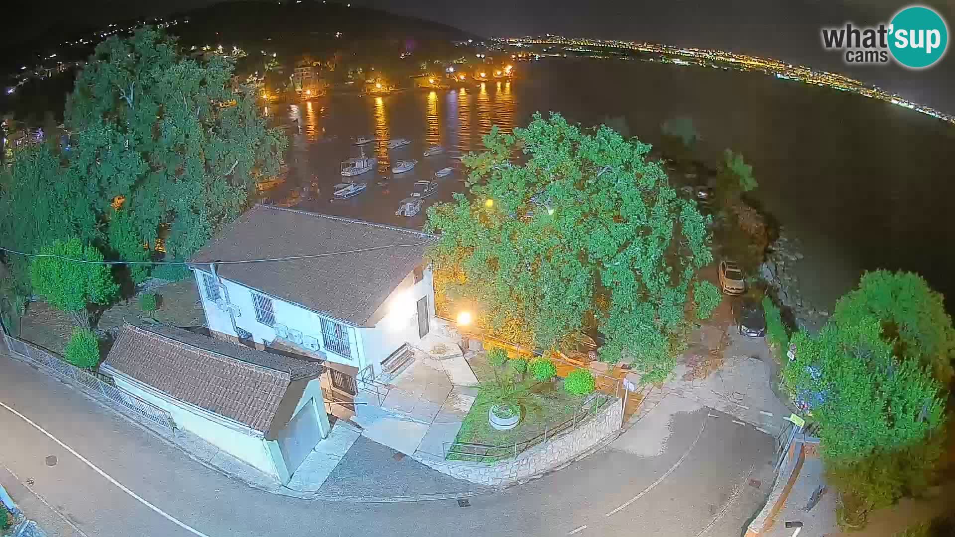 Ika Harbor Webcam – LIVE View of the Harbor and Opatija Lights