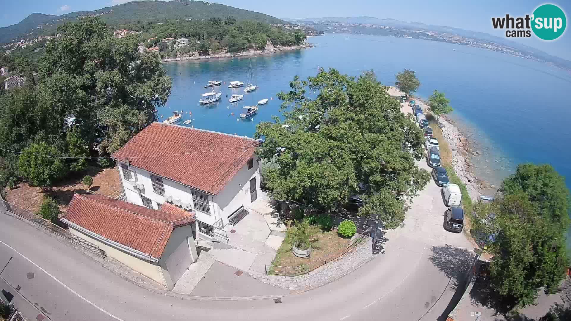 Ika Harbor Webcam – LIVE View of the Harbor and Opatija Lights