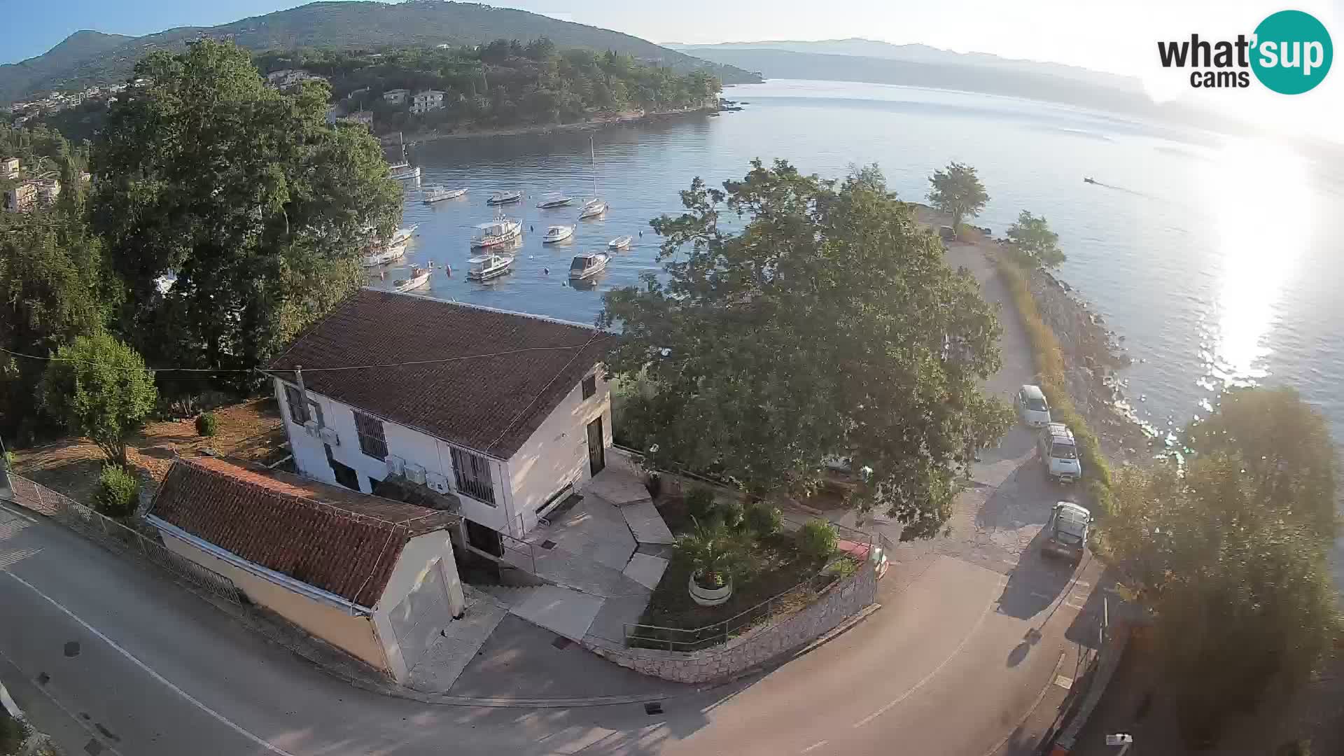Ika Harbor Webcam – LIVE View of the Harbor and Opatija Lights
