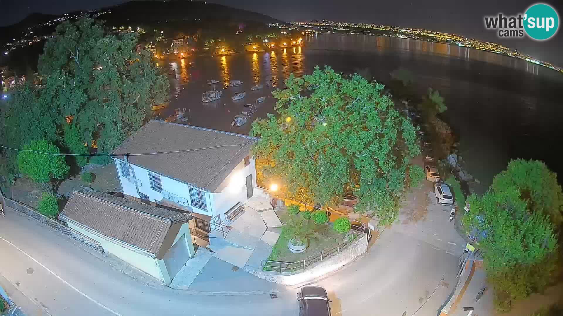 Ika Harbor Webcam – LIVE View of the Harbor and Opatija Lights