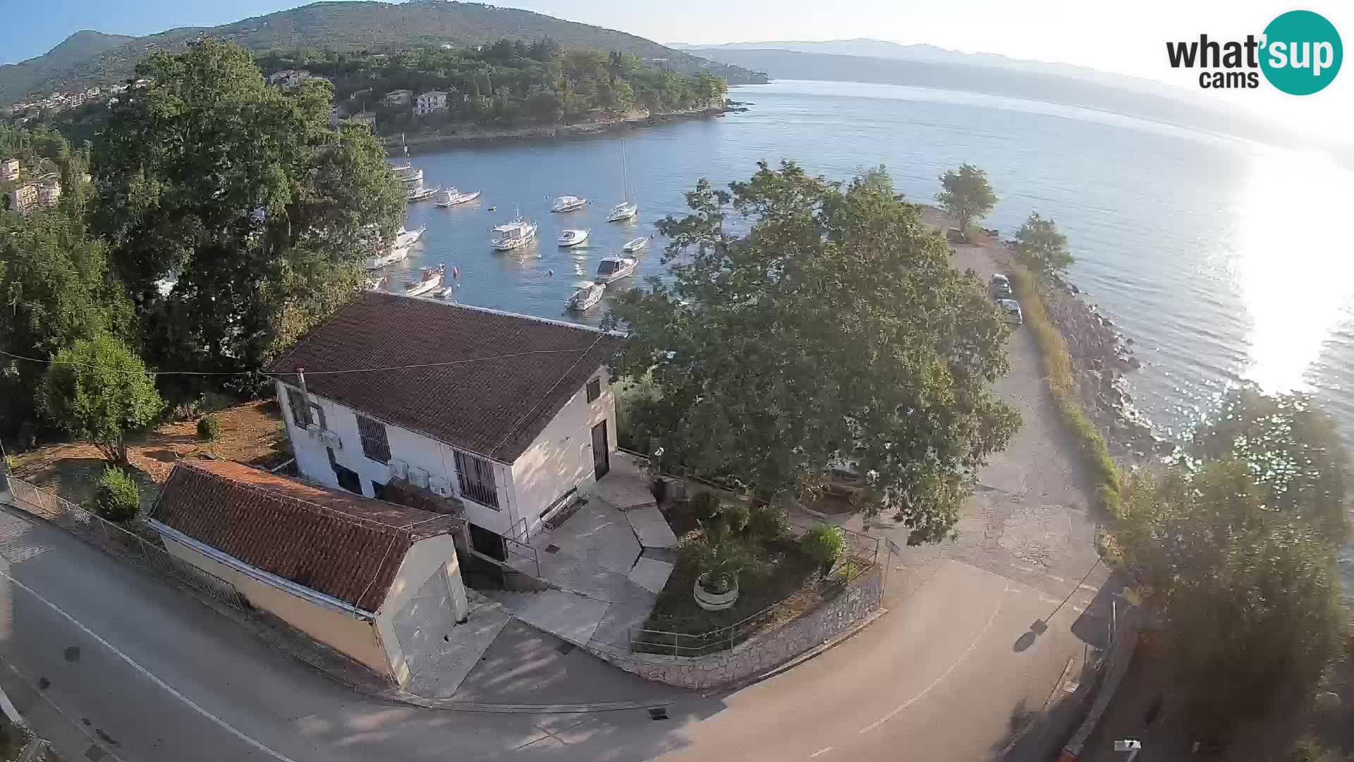 Ika Harbor Webcam – LIVE View of the Harbor and Opatija Lights