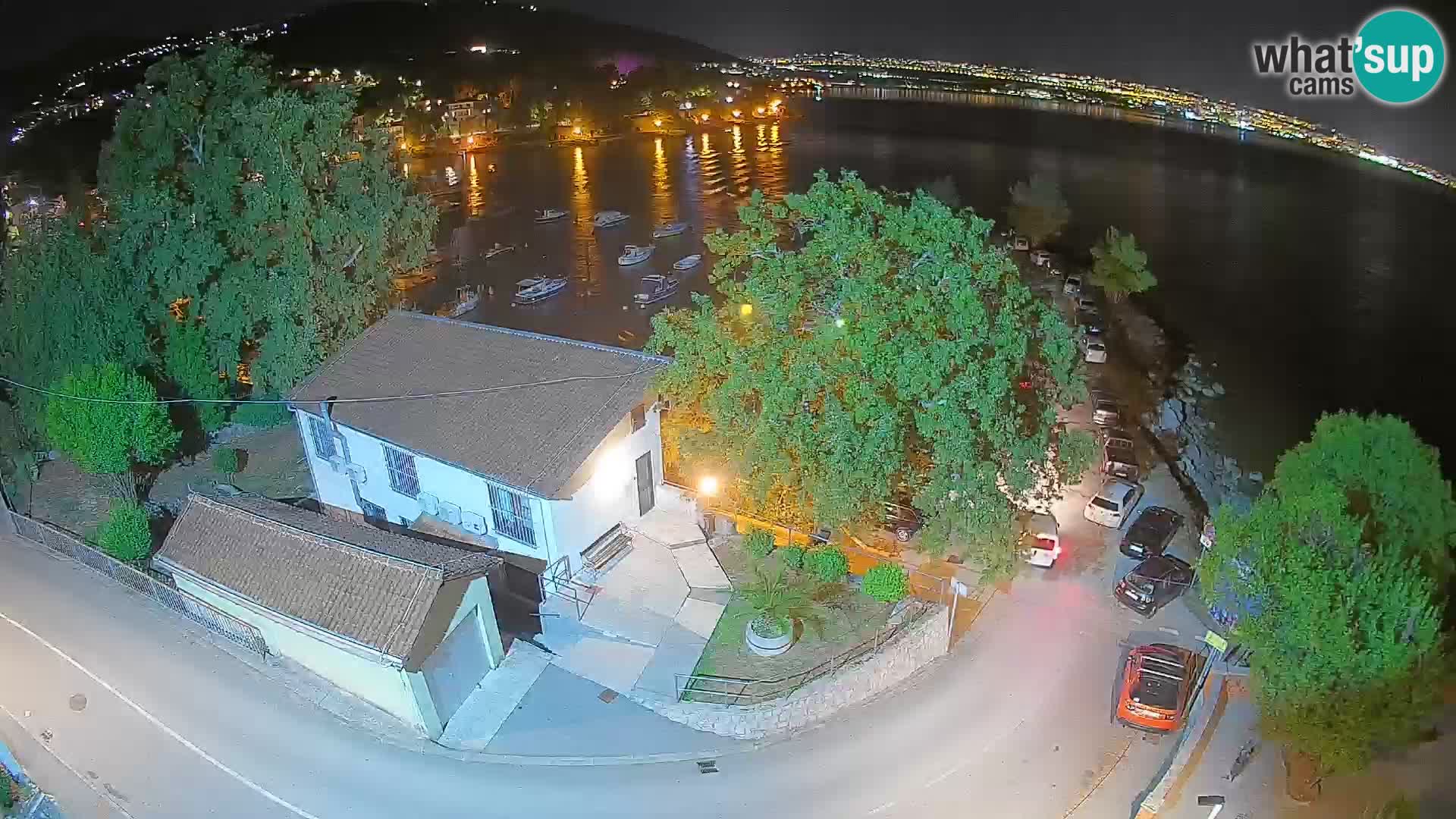 Ika Harbor Webcam – LIVE View of the Harbor and Opatija Lights