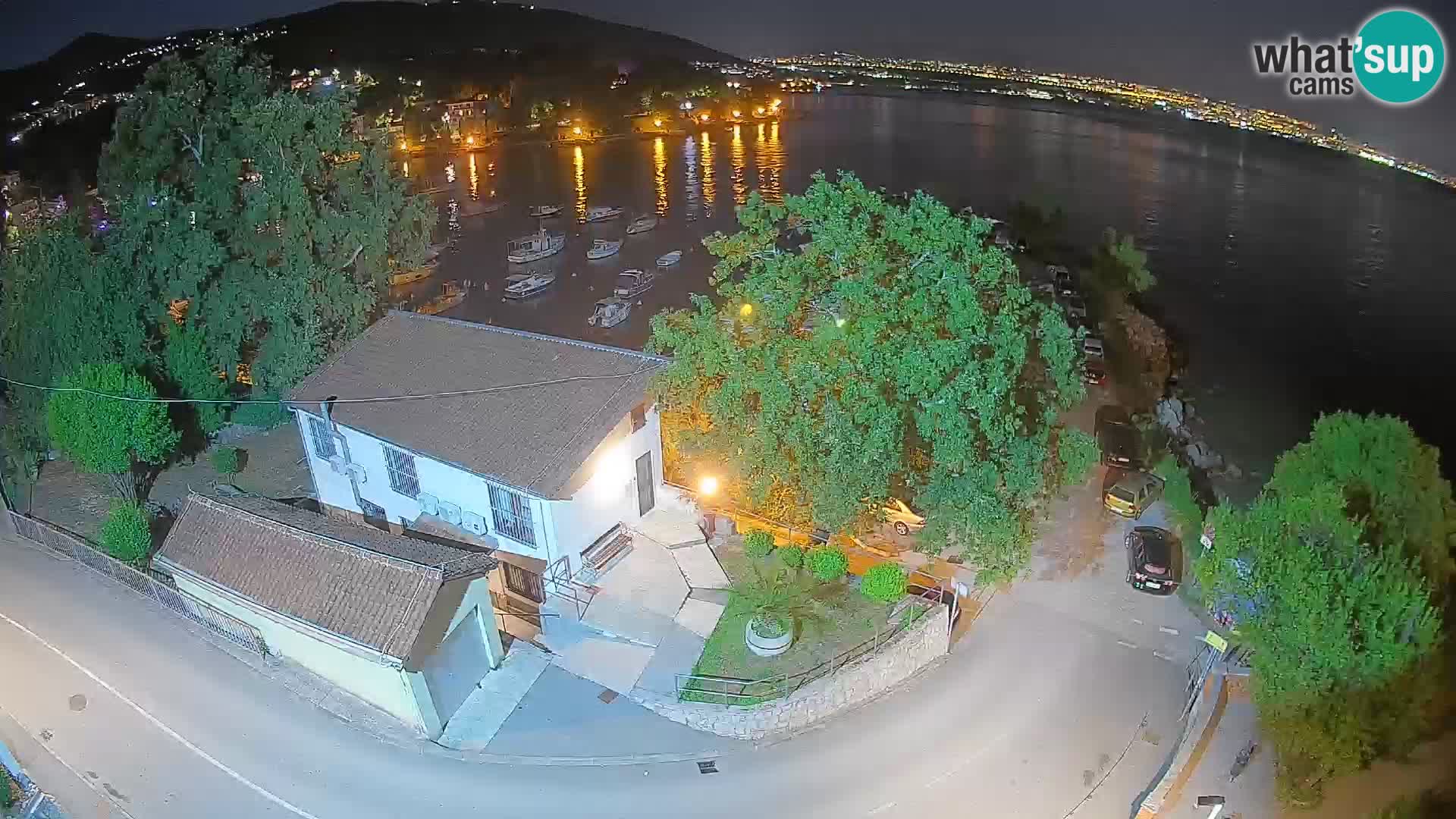 Ika Harbor Webcam – LIVE View of the Harbor and Opatija Lights