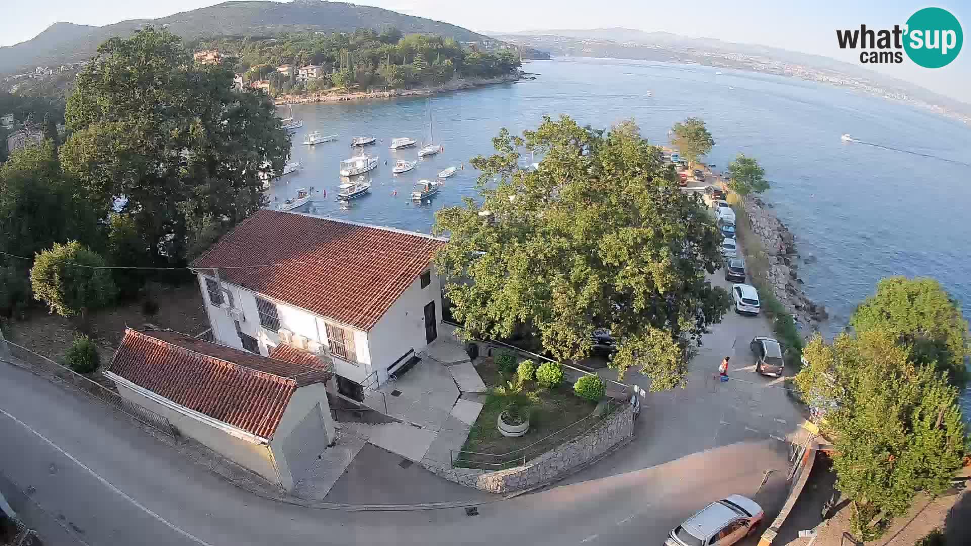 Ika Harbor Webcam – LIVE View of the Harbor and Opatija Lights