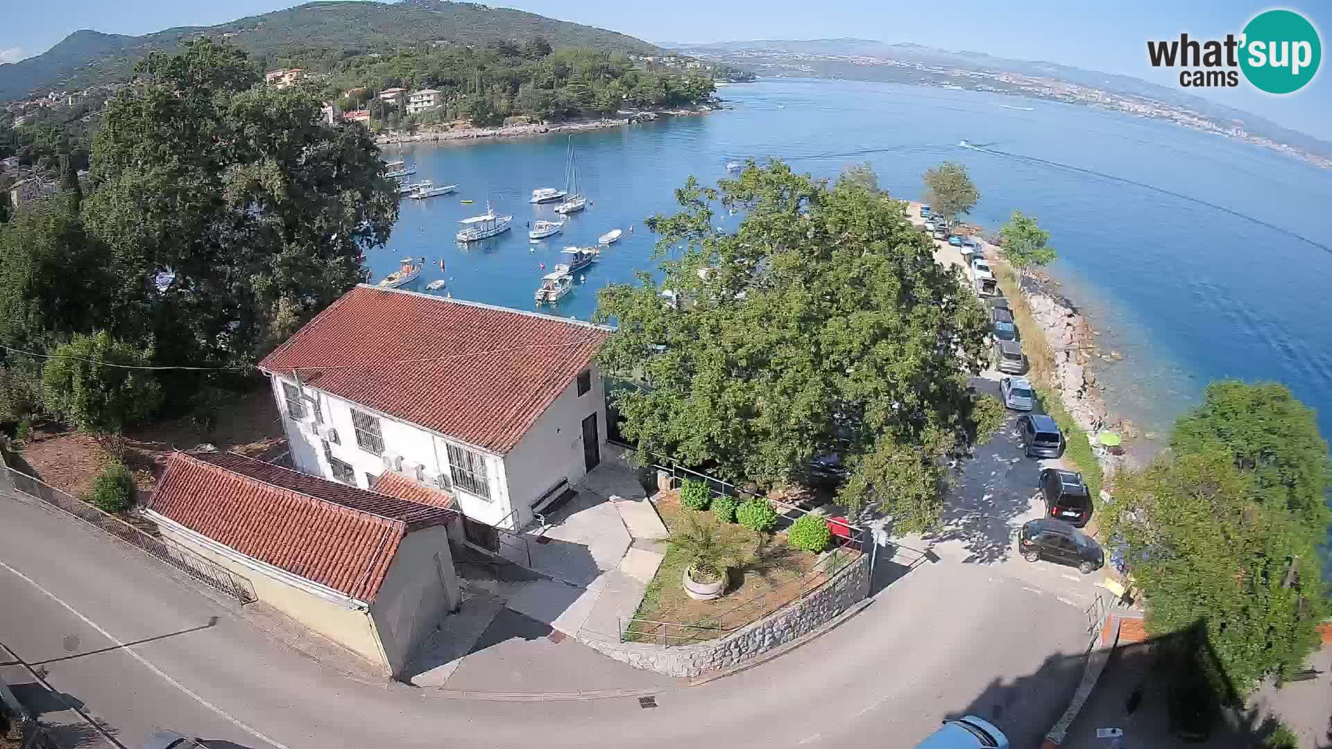 Ika Harbor Webcam – LIVE View of the Harbor and Opatija Lights