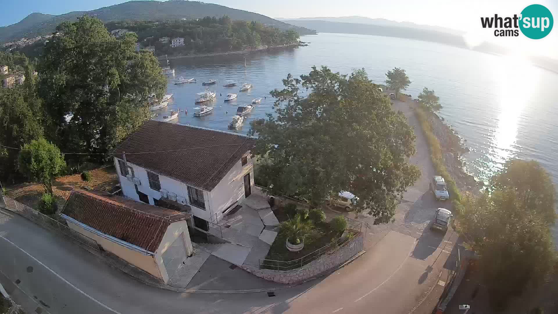 Ika Harbor Webcam – LIVE View of the Harbor and Opatija Lights